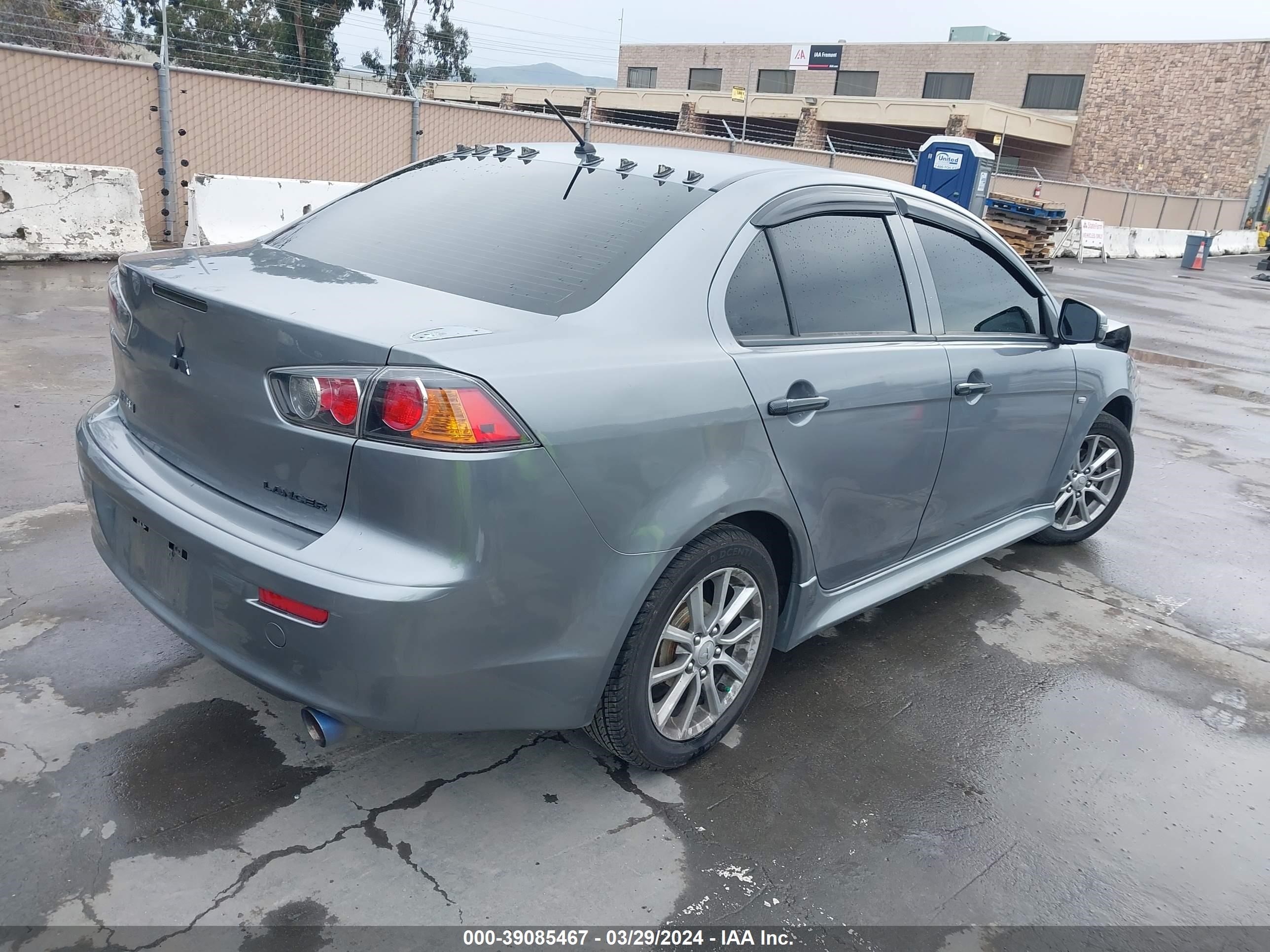 Photo 3 VIN: JA32U2FU6GU001285 - MITSUBISHI LANCER 