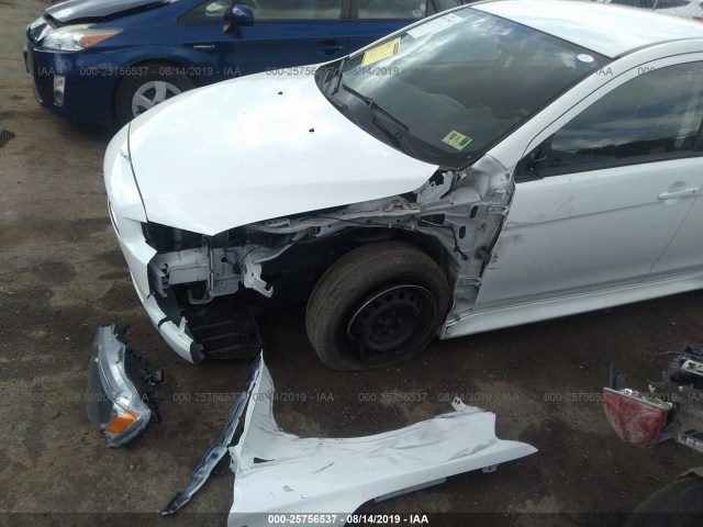 Photo 5 VIN: JA32U2FU7FU012455 - MITSUBISHI LANCER 