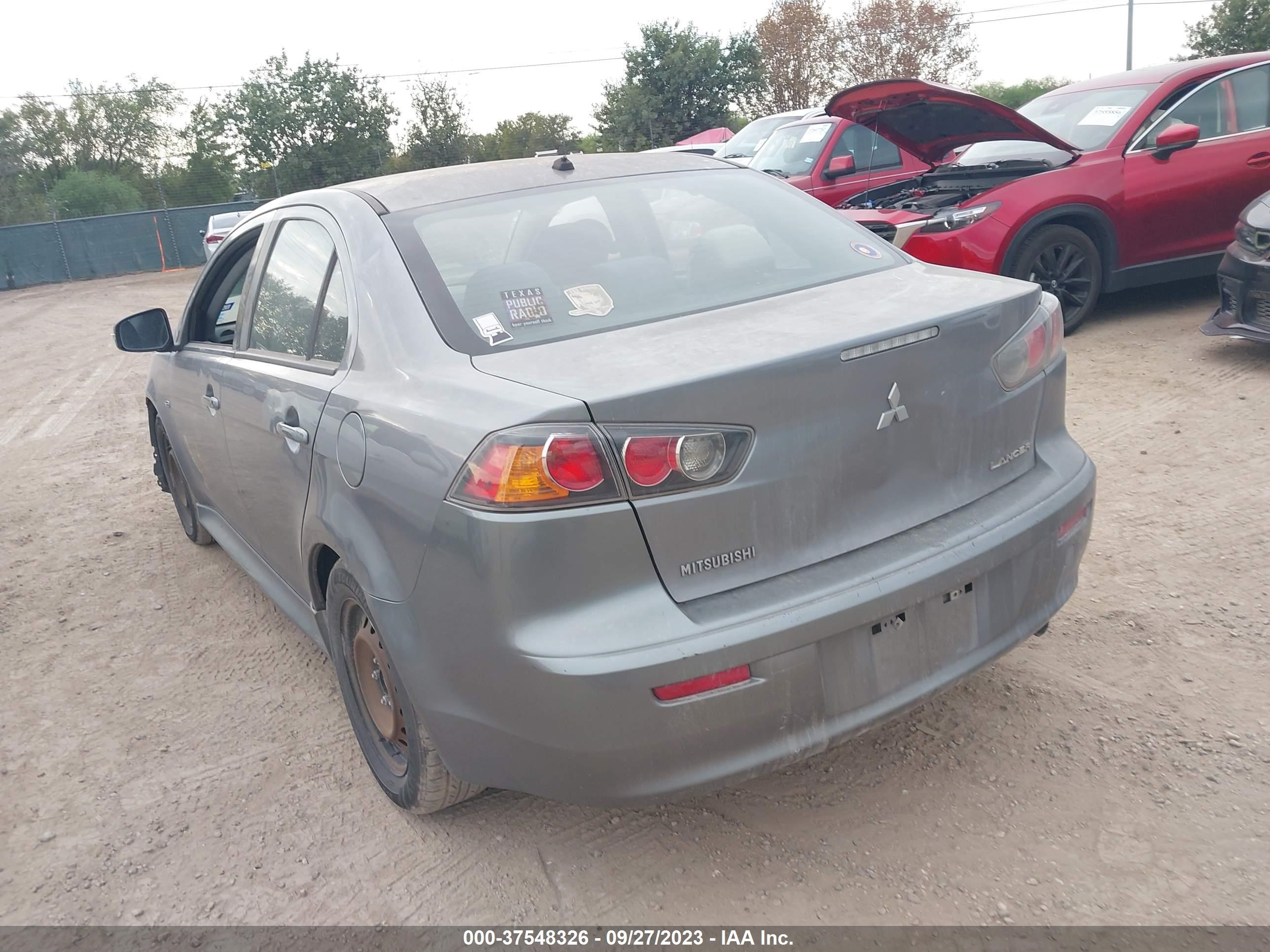 Photo 2 VIN: JA32U2FU7FU026226 - MITSUBISHI LANCER 