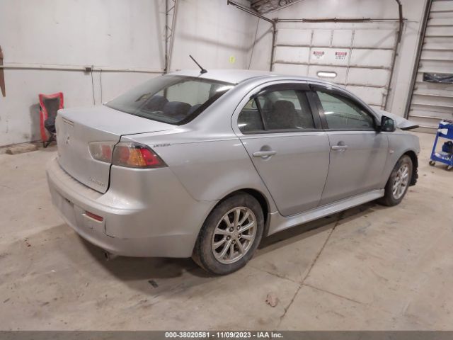 Photo 3 VIN: JA32U2FU8EU000264 - MITSUBISHI LANCER 