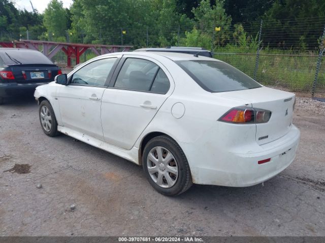 Photo 2 VIN: JA32U2FU8FU013940 - MITSUBISHI LANCER 