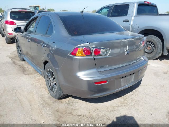 Photo 2 VIN: JA32U2FU8HU015738 - MITSUBISHI LANCER 