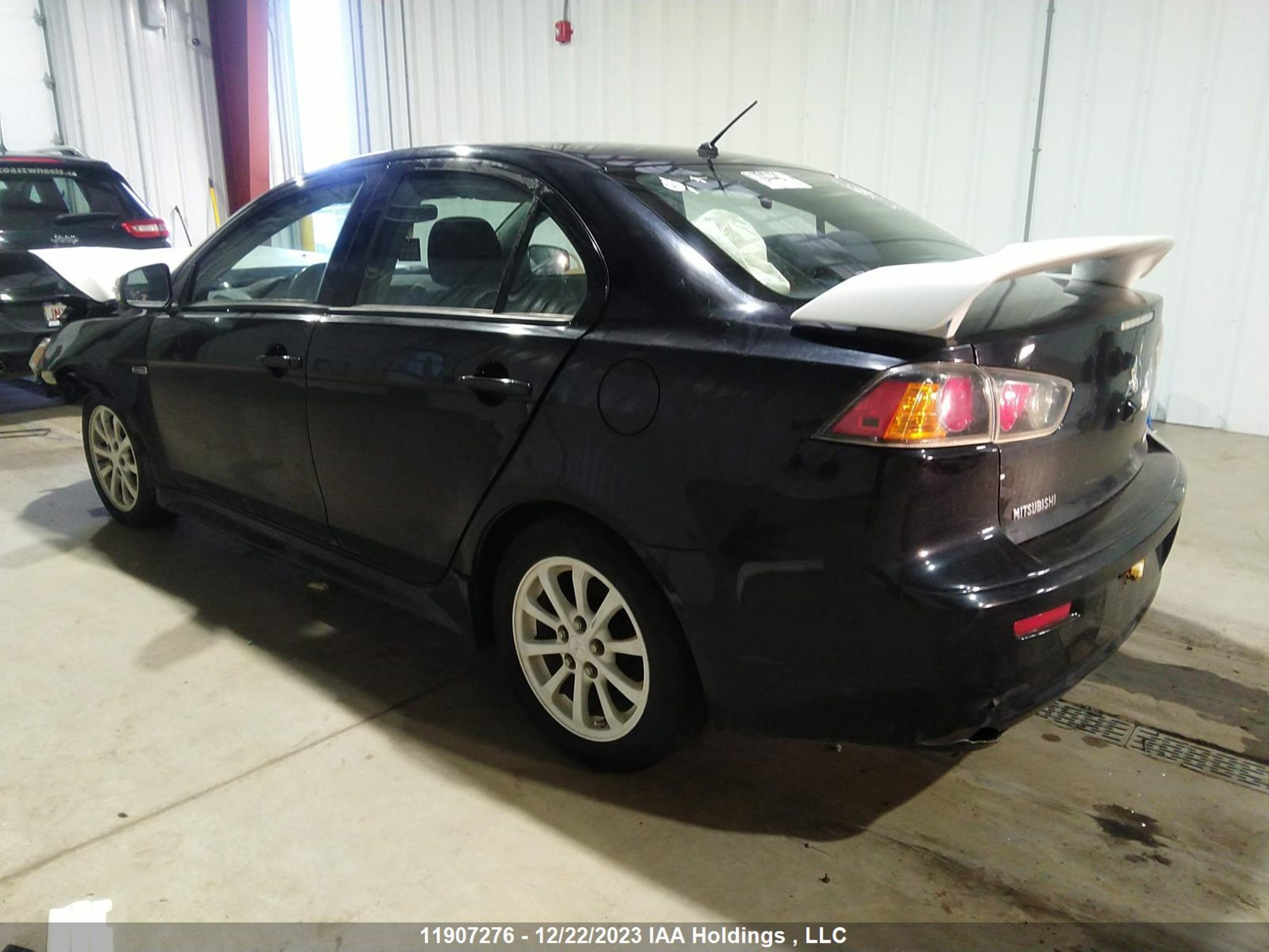 Photo 2 VIN: JA32U2FU8HU604689 - MITSUBISHI LANCER 