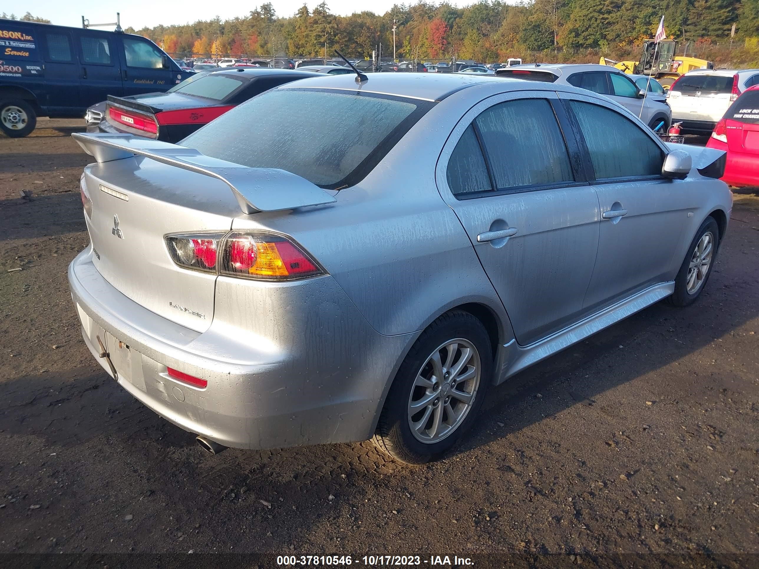 Photo 3 VIN: JA32U2FU9CU030015 - MITSUBISHI LANCER 