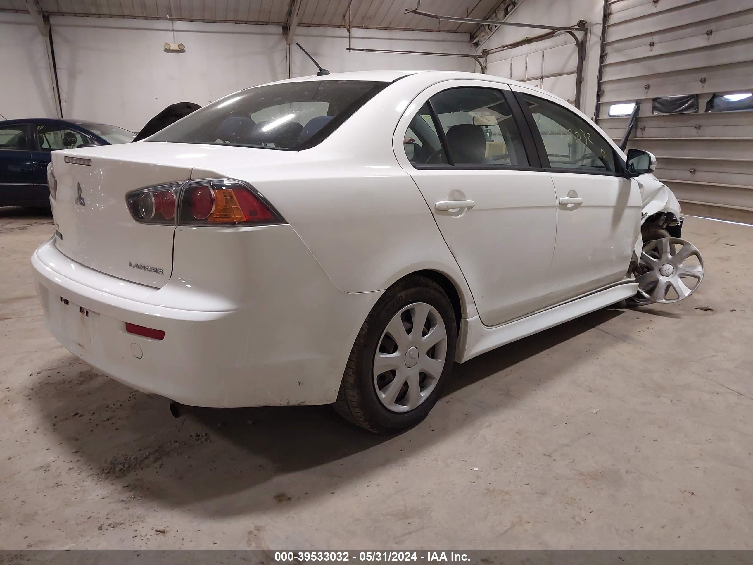 Photo 3 VIN: JA32U2FU9FU009010 - MITSUBISHI LANCER 