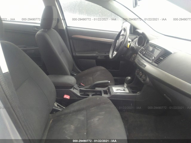 Photo 4 VIN: JA32U2FU9FU025546 - MITSUBISHI LANCER 