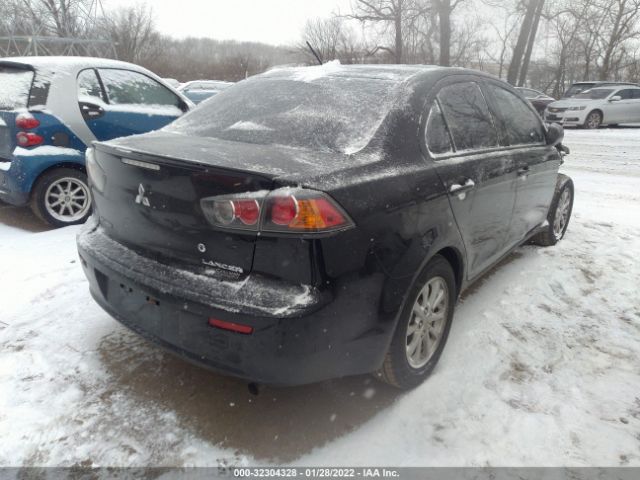 Photo 3 VIN: JA32U2FUXCU030203 - MITSUBISHI LANCER 