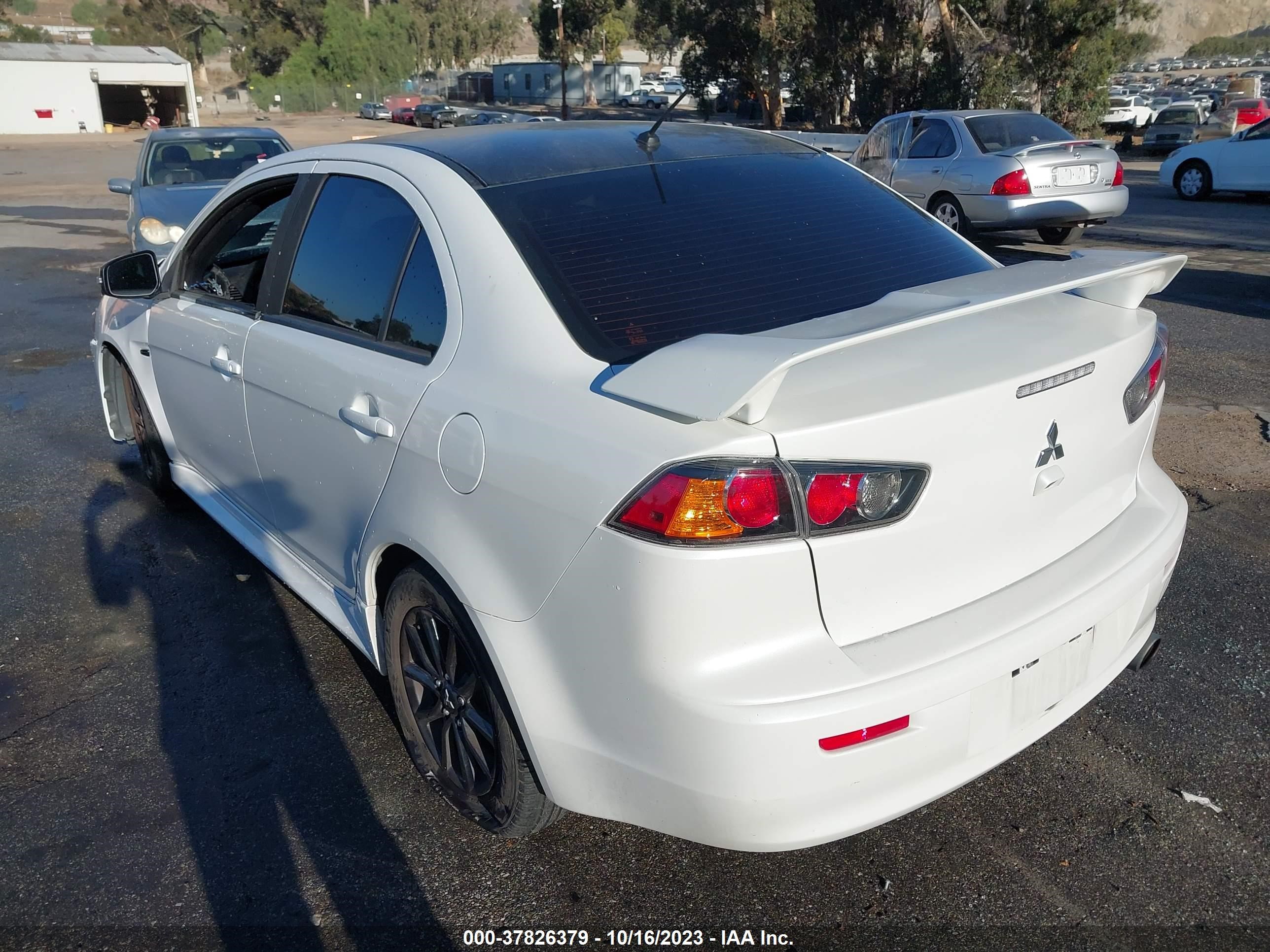 Photo 2 VIN: JA32U2FUXHU012338 - MITSUBISHI LANCER 