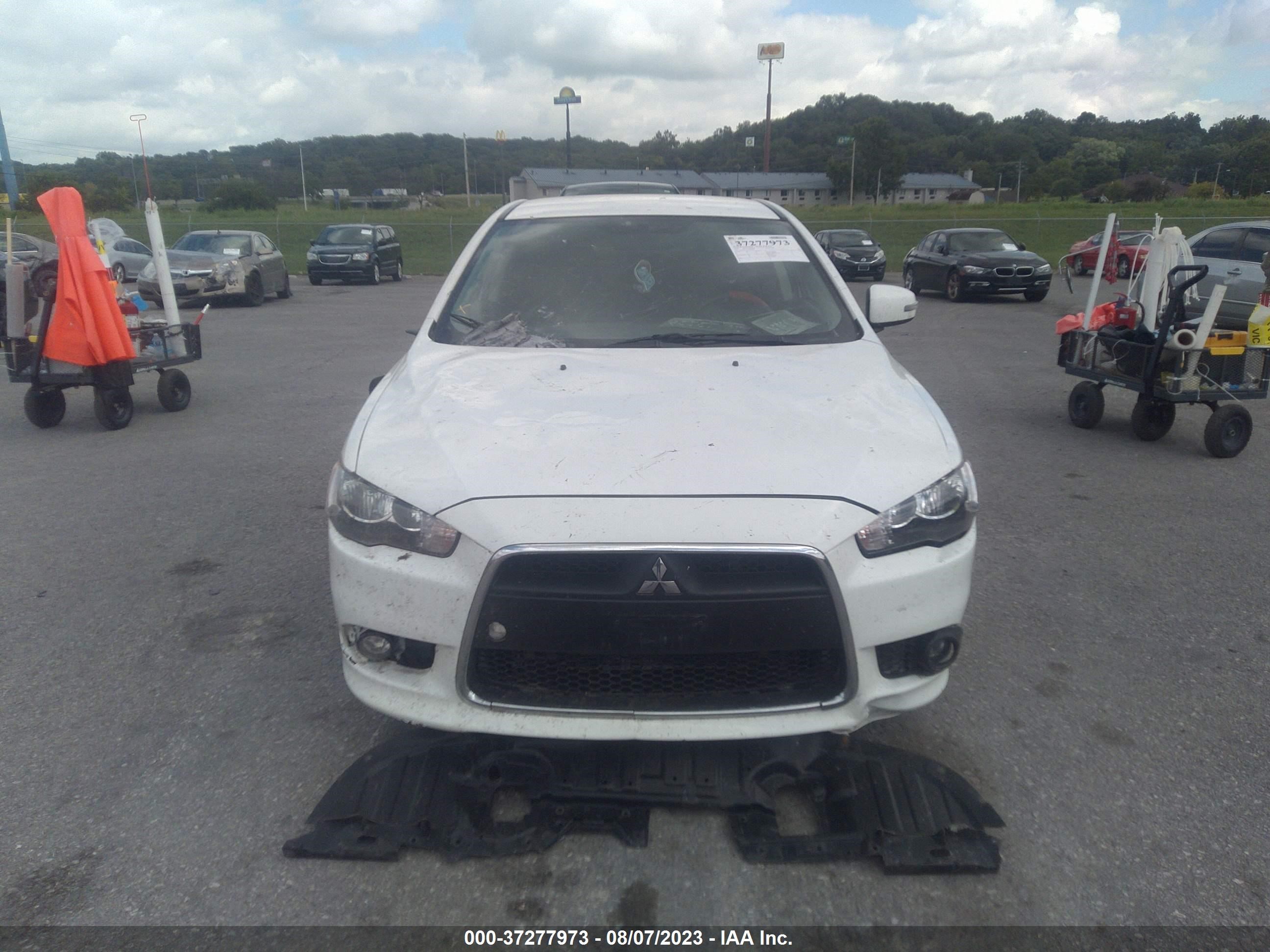 Photo 11 VIN: JA32U8FW2FU016904 - MITSUBISHI LANCER 