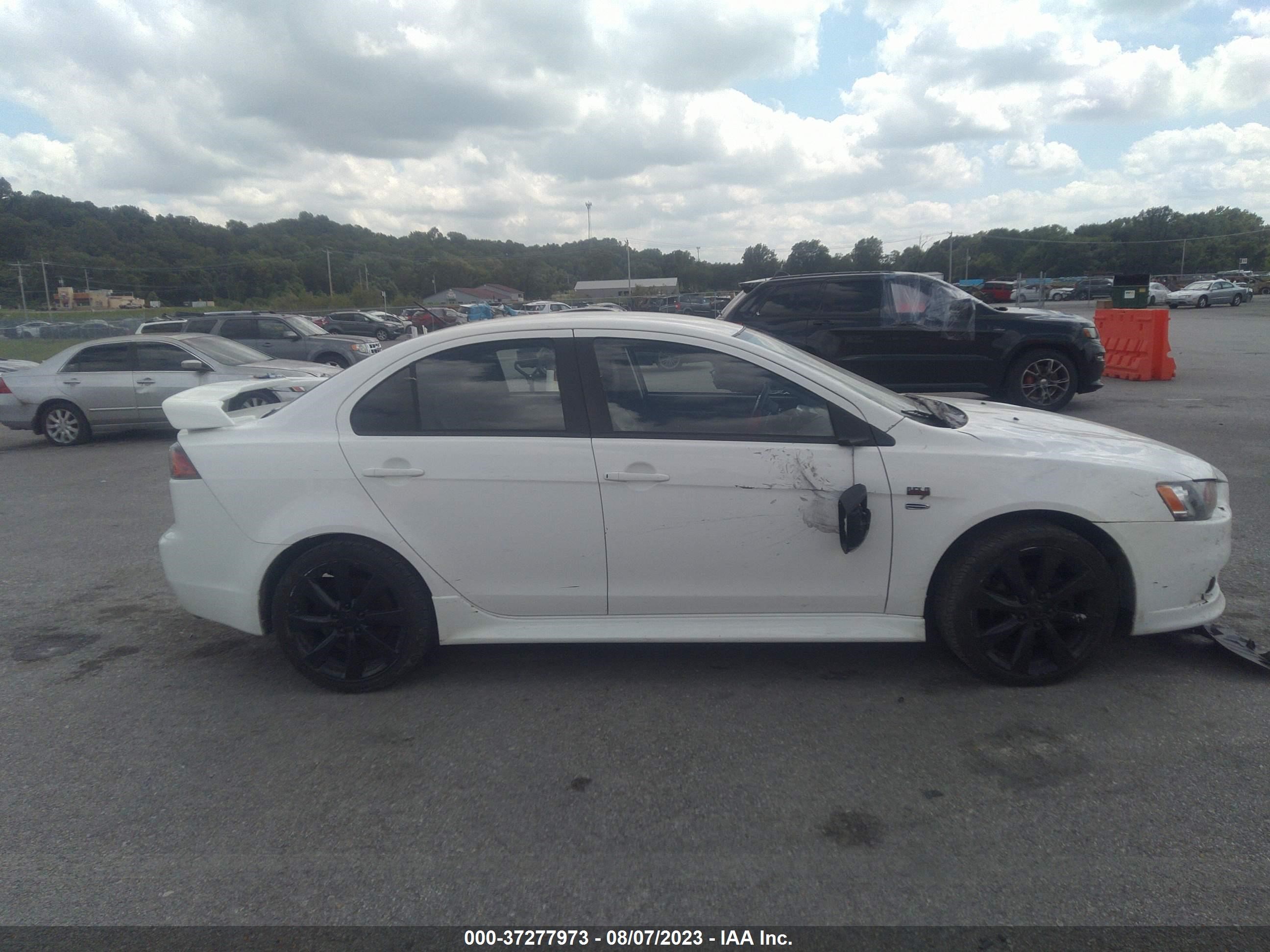 Photo 12 VIN: JA32U8FW2FU016904 - MITSUBISHI LANCER 