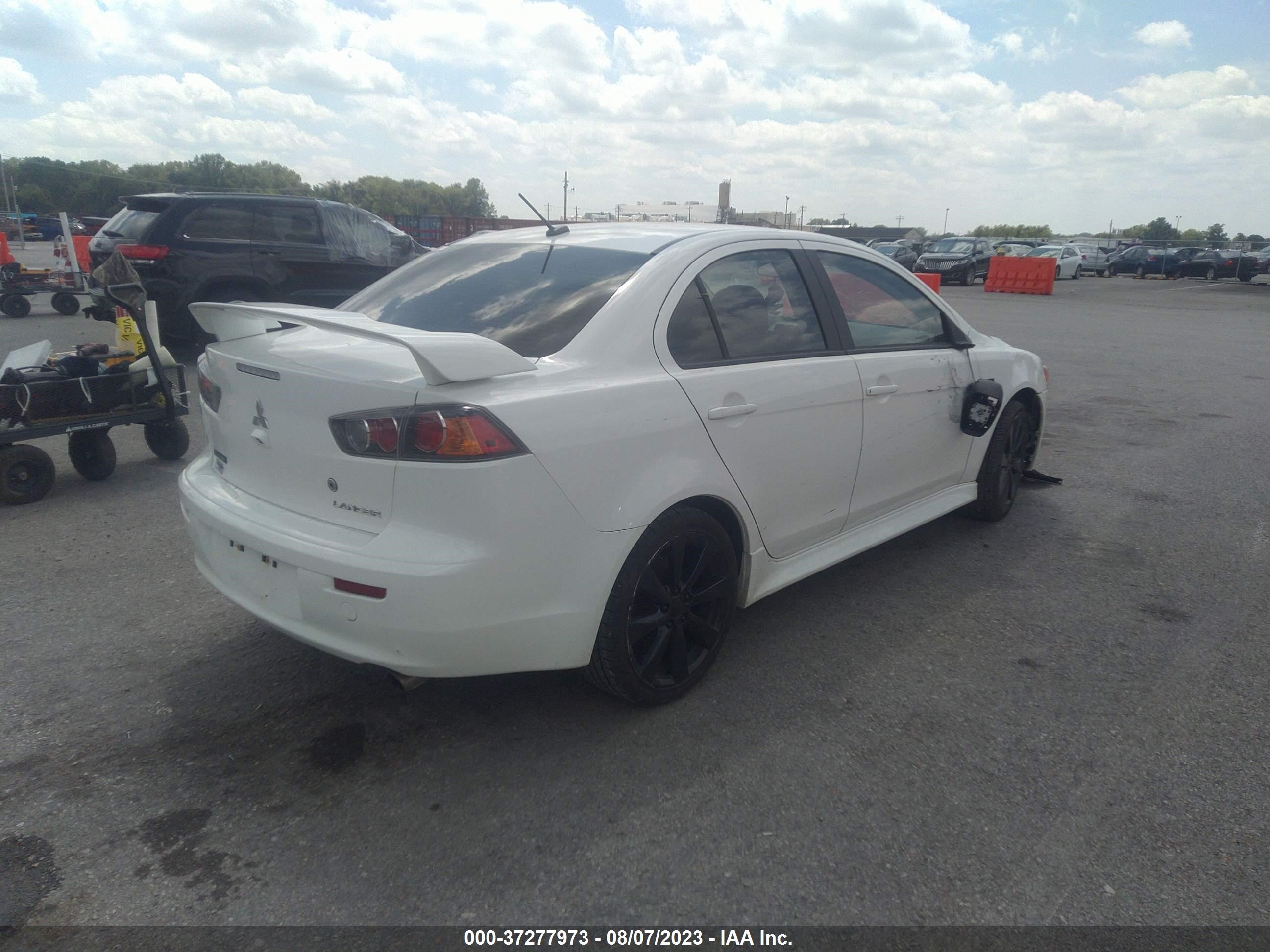 Photo 3 VIN: JA32U8FW2FU016904 - MITSUBISHI LANCER 