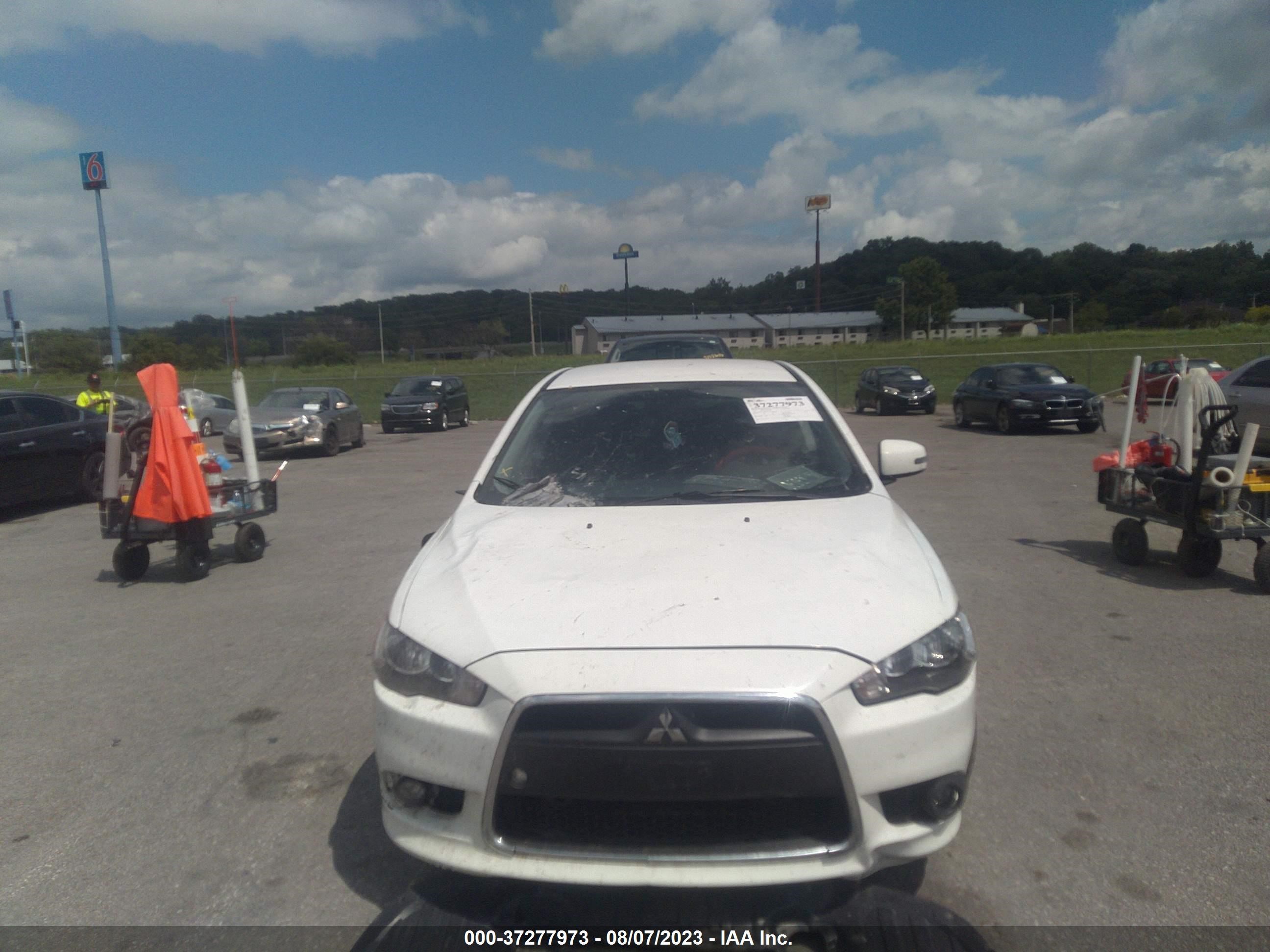 Photo 5 VIN: JA32U8FW2FU016904 - MITSUBISHI LANCER 