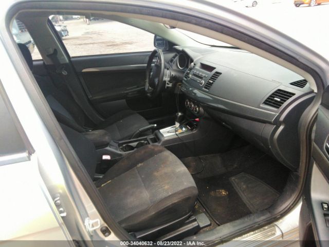 Photo 4 VIN: JA32U8FW4BU040504 - MITSUBISHI LANCER 