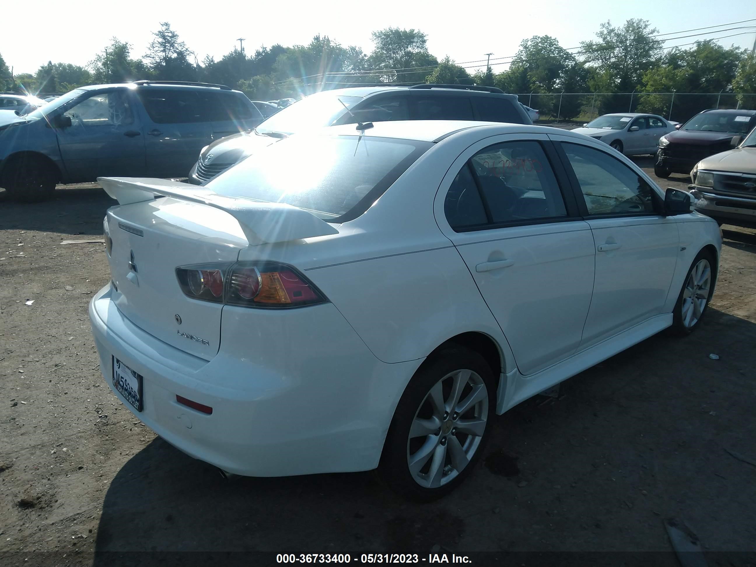 Photo 3 VIN: JA32U8FW6FU017893 - MITSUBISHI LANCER 