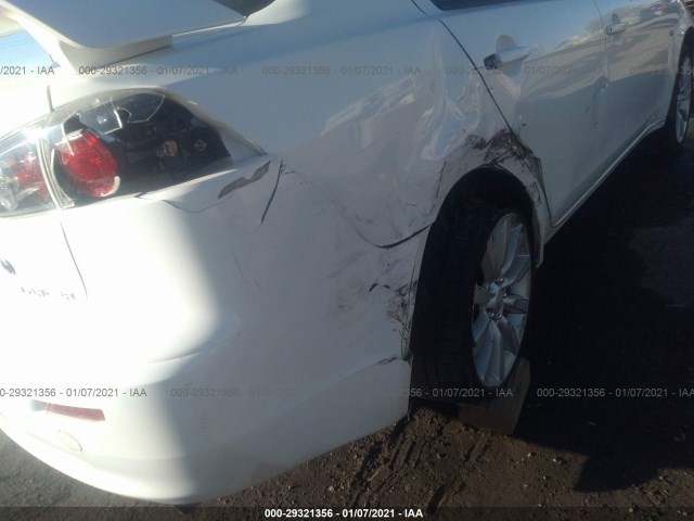 Photo 5 VIN: JA32U8FW7BU005472 - MITSUBISHI LANCER 