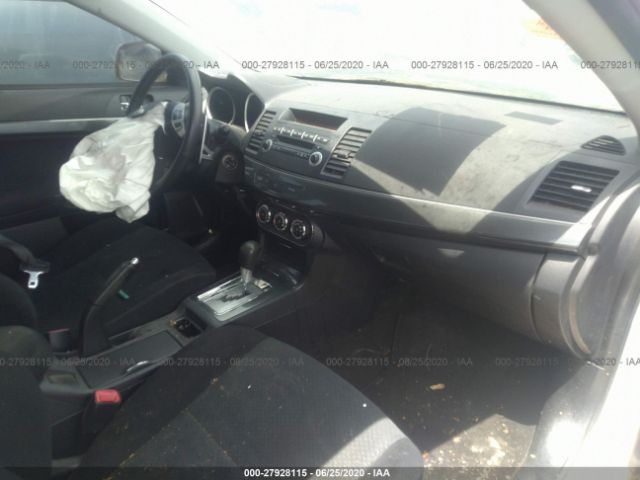 Photo 4 VIN: JA32U8FWXBU031855 - MITSUBISHI LANCER 