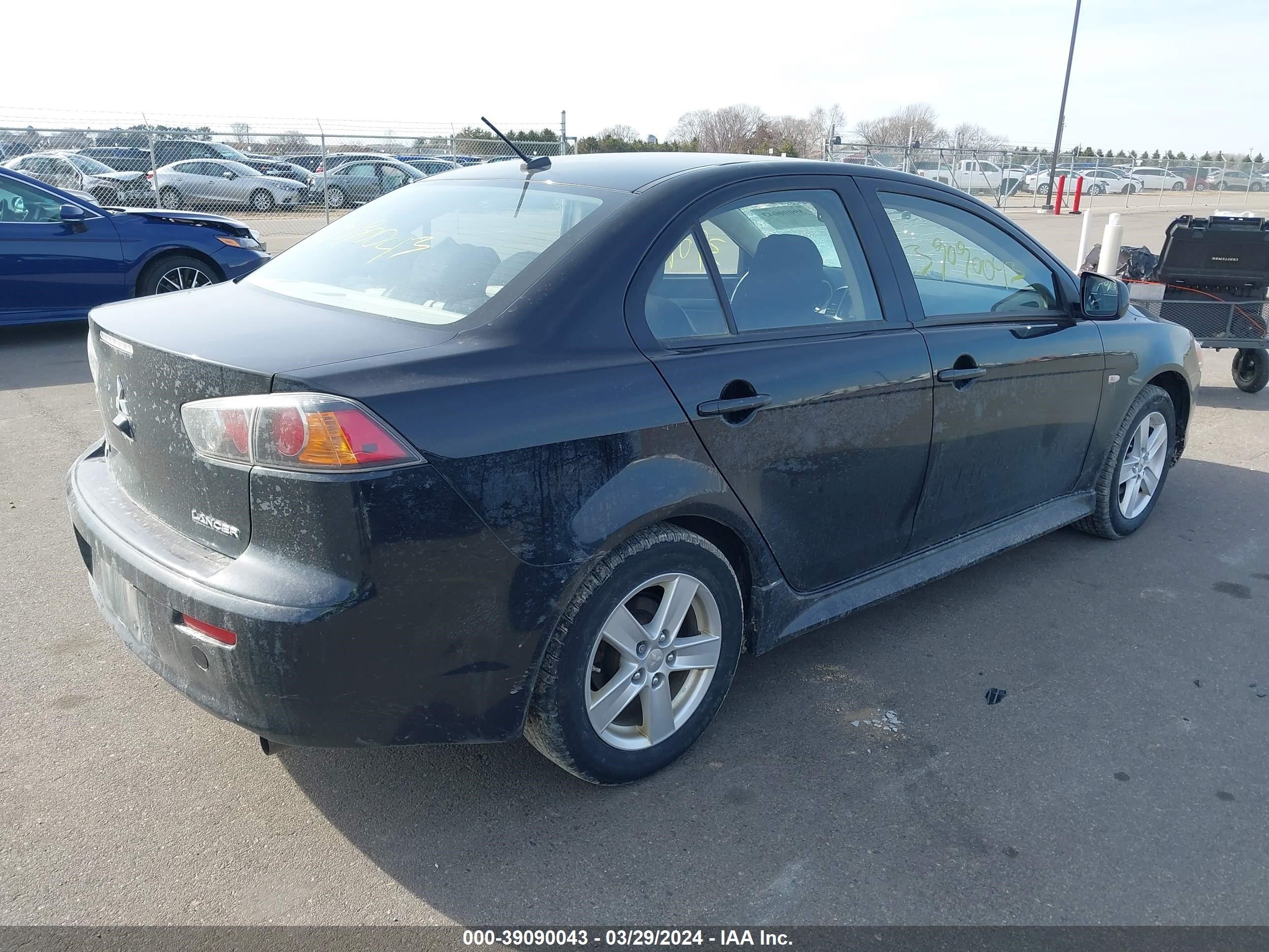 Photo 3 VIN: JA32V2FW0EU010320 - MITSUBISHI LANCER 