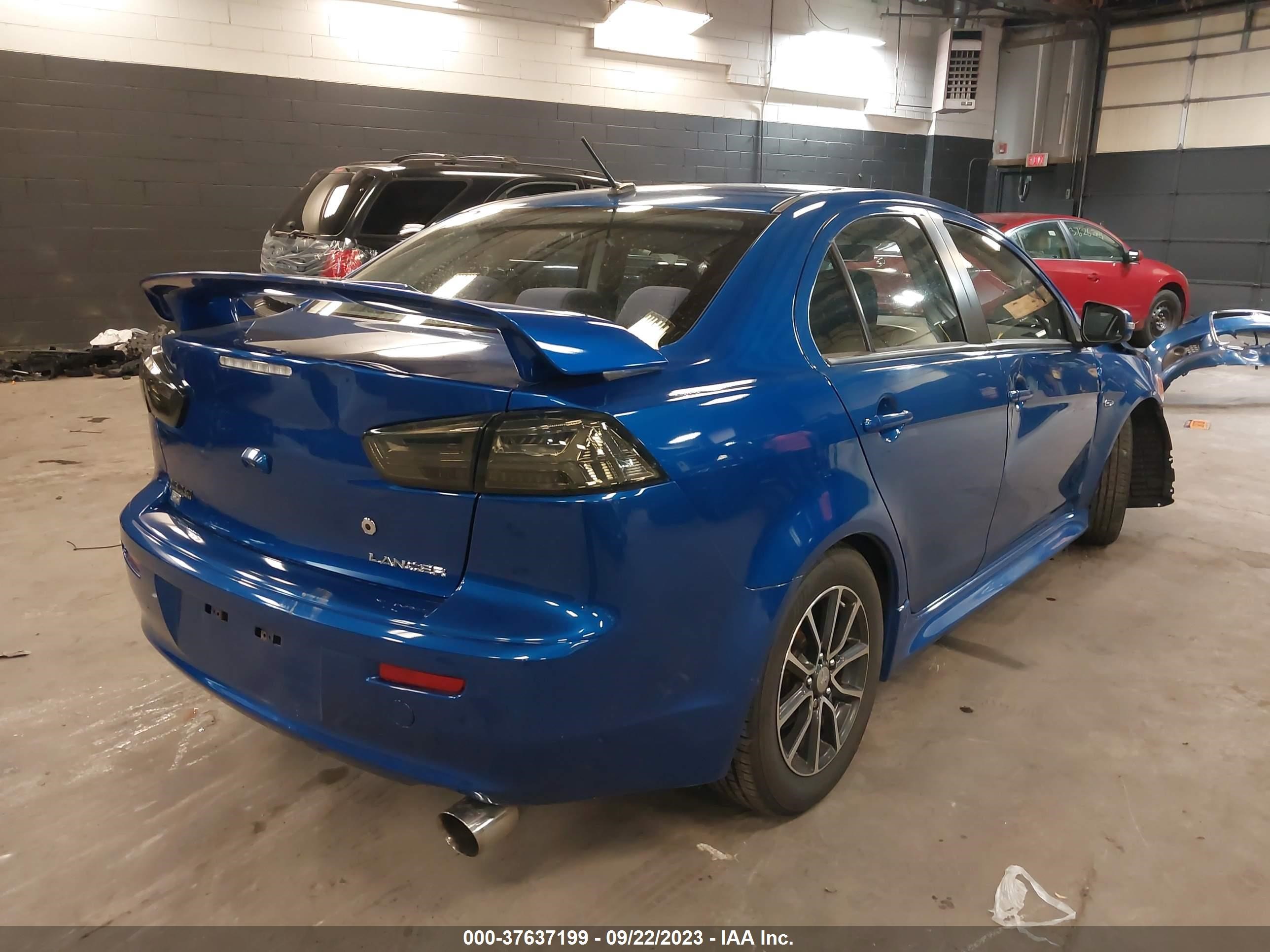 Photo 3 VIN: JA32V2FW2FU018565 - MITSUBISHI LANCER 