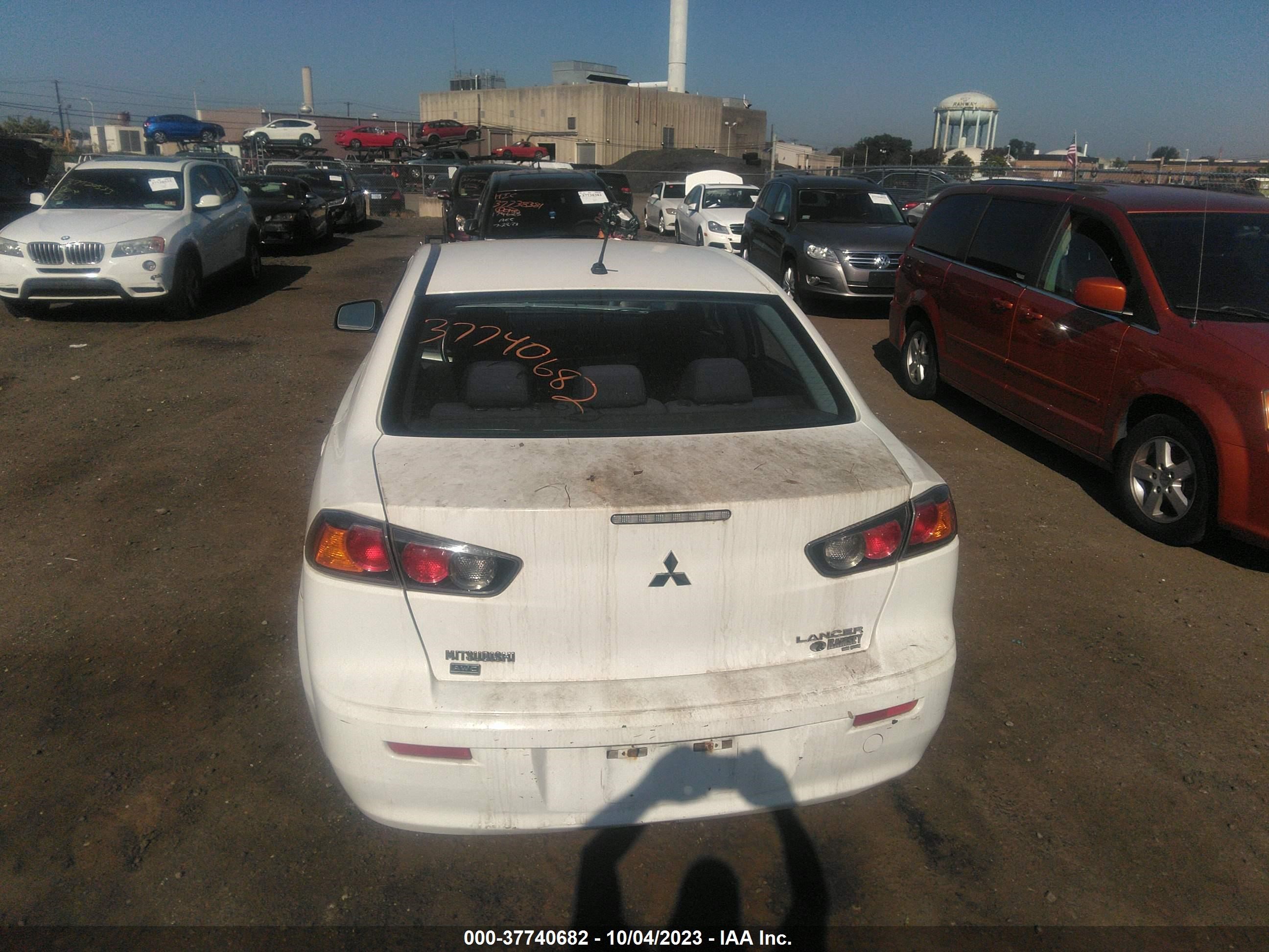 Photo 15 VIN: JA32V2FW8CU013074 - MITSUBISHI LANCER 