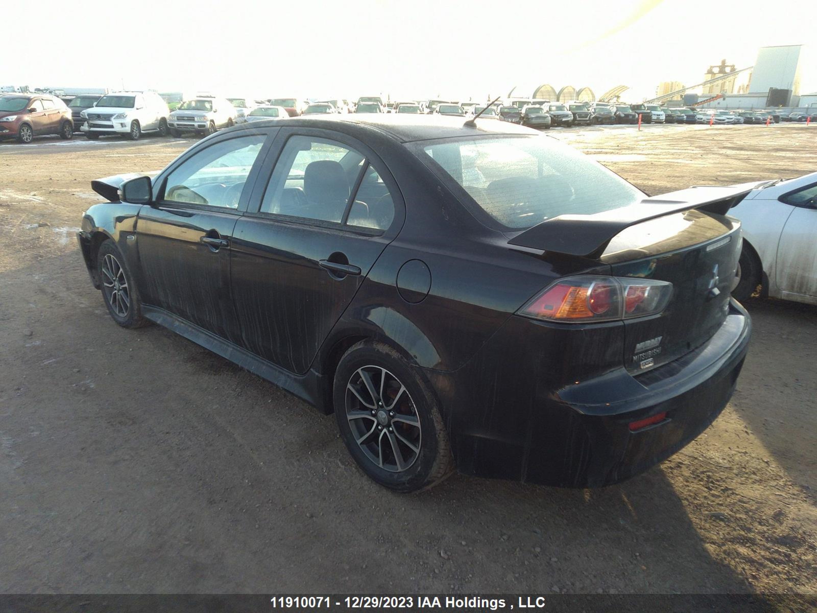 Photo 2 VIN: JA32V2FWXGU601032 - MITSUBISHI LANCER 