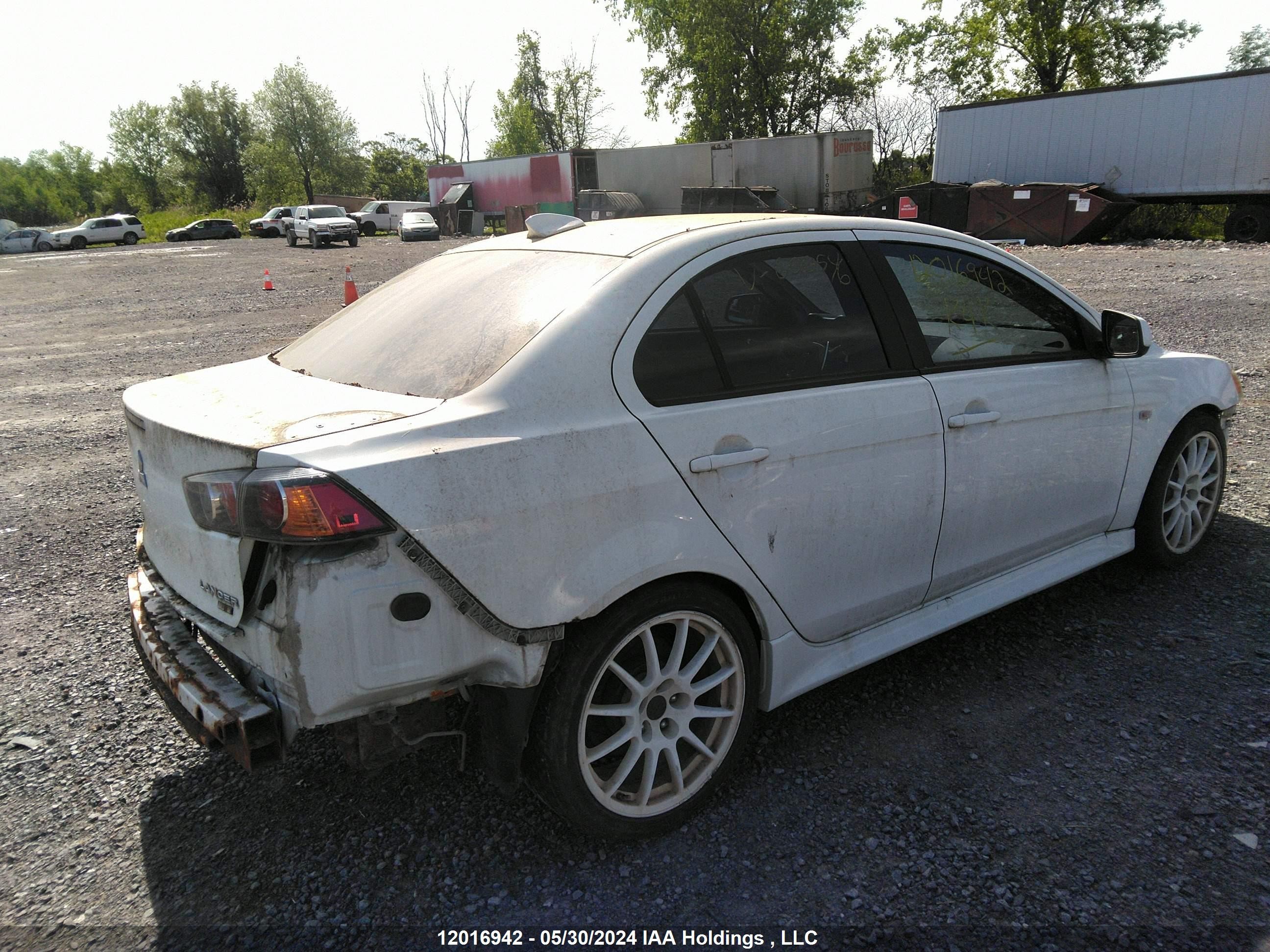 Photo 3 VIN: JA32V6FV3AU606546 - MITSUBISHI LANCER 