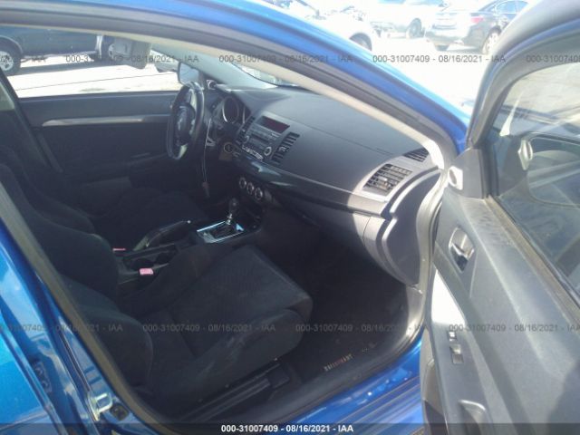 Photo 4 VIN: JA32V6FV5AU012685 - MITSUBISHI LANCER 