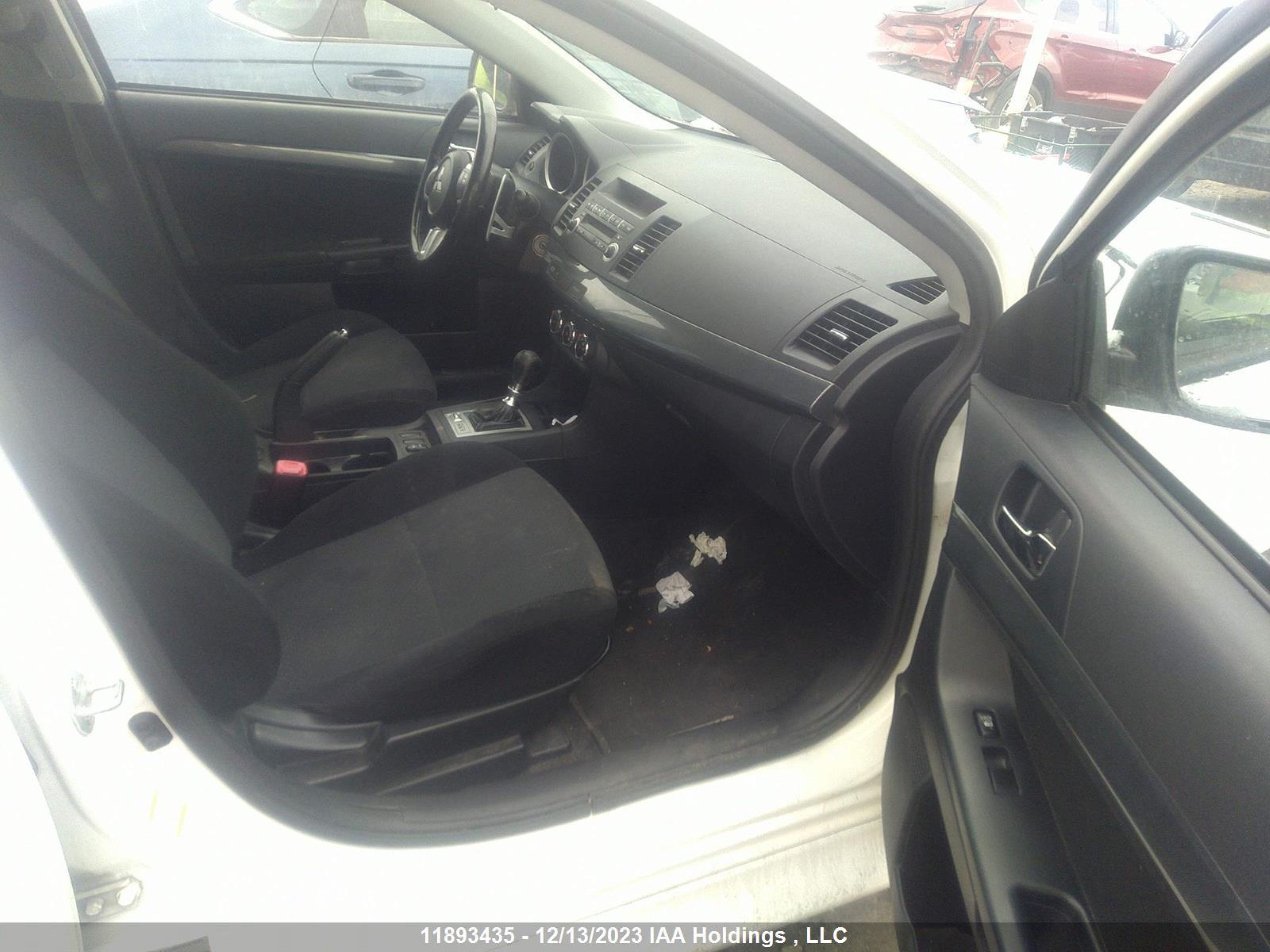 Photo 4 VIN: JA32V6FV9BU611591 - MITSUBISHI LANCER 