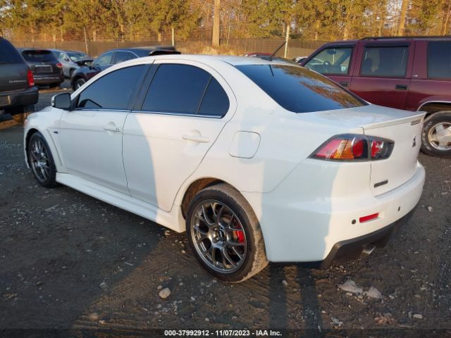 Photo 2 VIN: JA32W5FVXFU008341 - MITSUBISHI EVO 