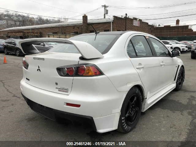 Photo 3 VIN: JA32W7FV2FU027235 - MITSUBISHI LANCER EVOLUTION 