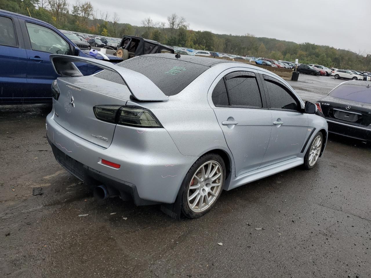 Photo 2 VIN: JA32W8FV4BU035935 - MITSUBISHI LANCER EVOLUTION 