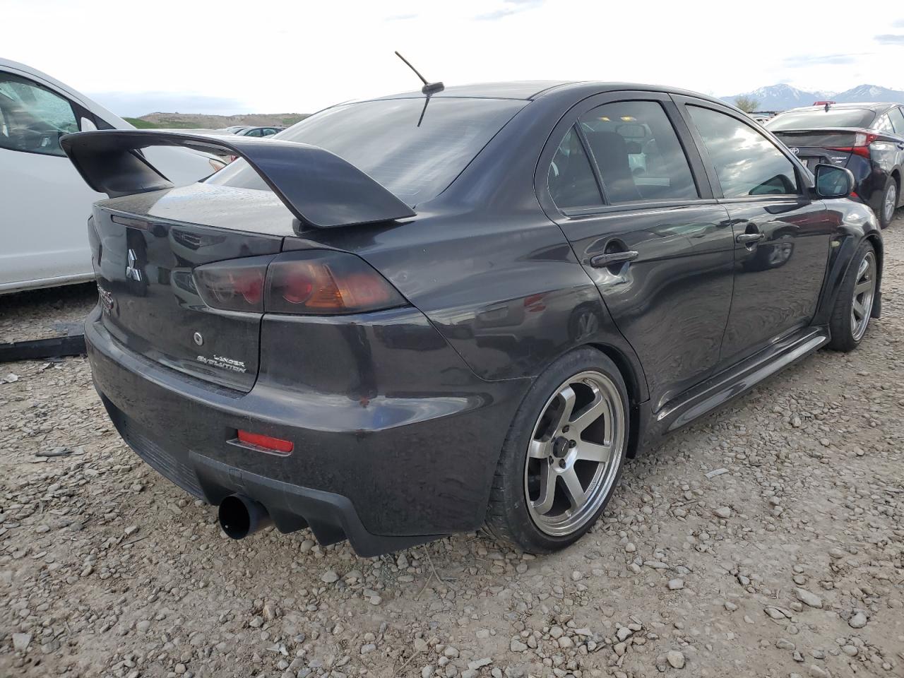 Photo 2 VIN: JA32W8FVXBU044817 - MITSUBISHI LANCER EVOLUTION 