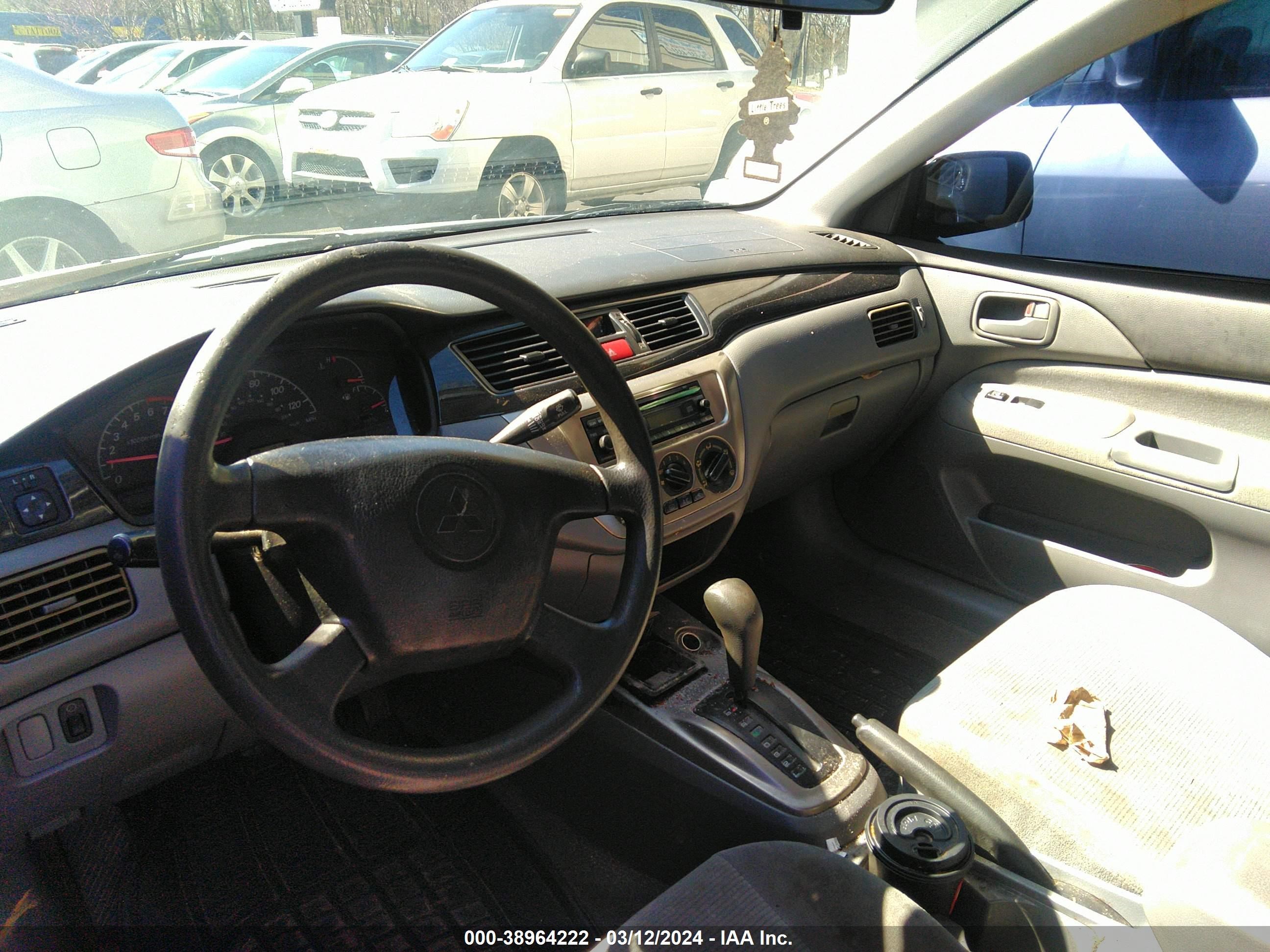 Photo 4 VIN: JA3AJ26E34U043826 - MITSUBISHI LANCER 