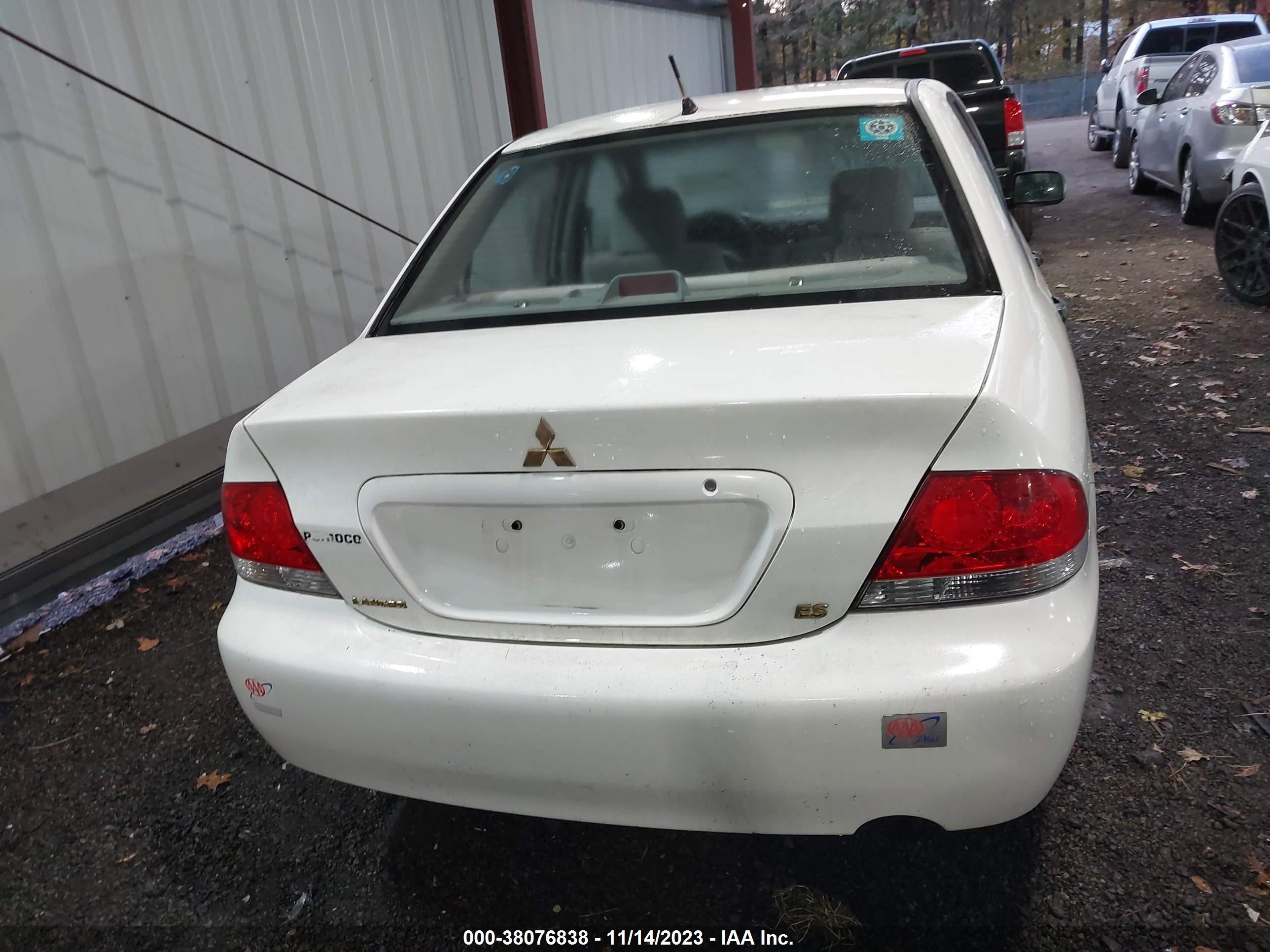 Photo 15 VIN: JA3AJ26E35U032357 - MITSUBISHI LANCER 