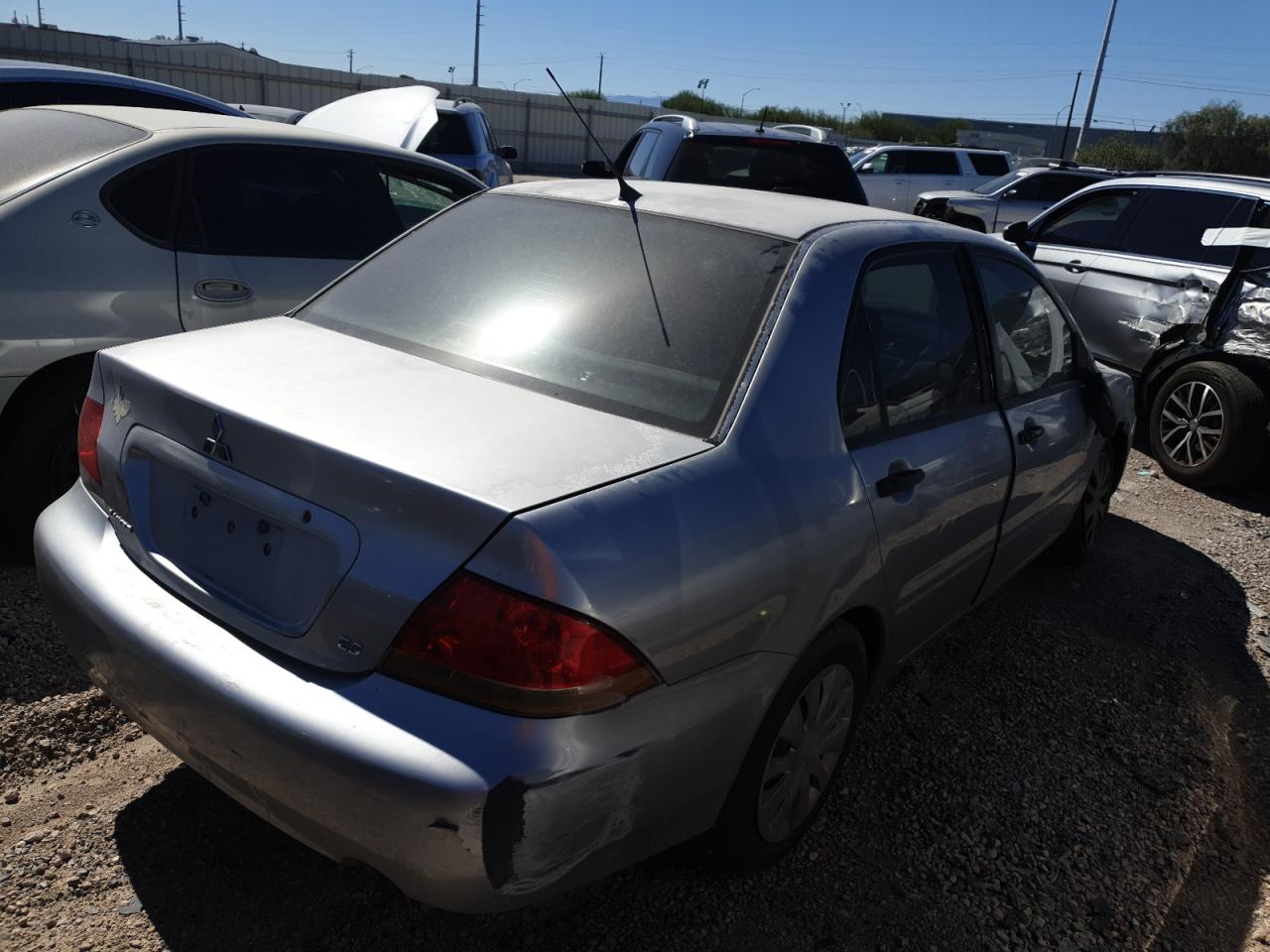 Photo 2 VIN: JA3AJ26E66U069727 - MITSUBISHI LANCER 