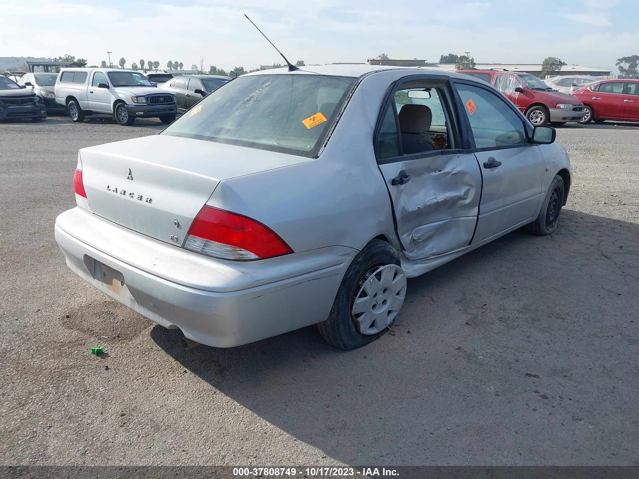 Photo 3 VIN: JA3AJ26E83U003062 - MITSUBISHI LANCER 