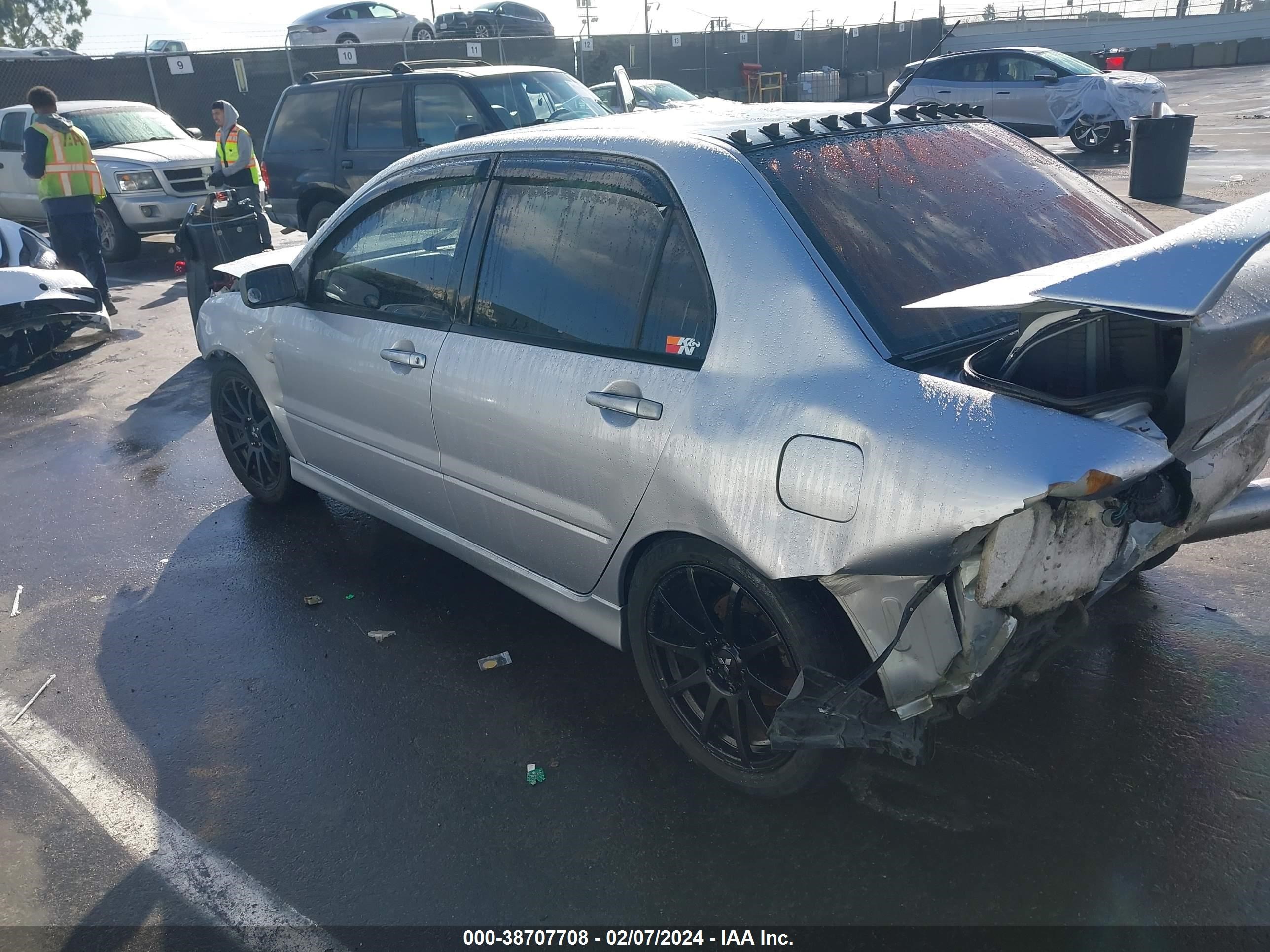 Photo 2 VIN: JA3AJ66F24U022806 - MITSUBISHI LANCER 