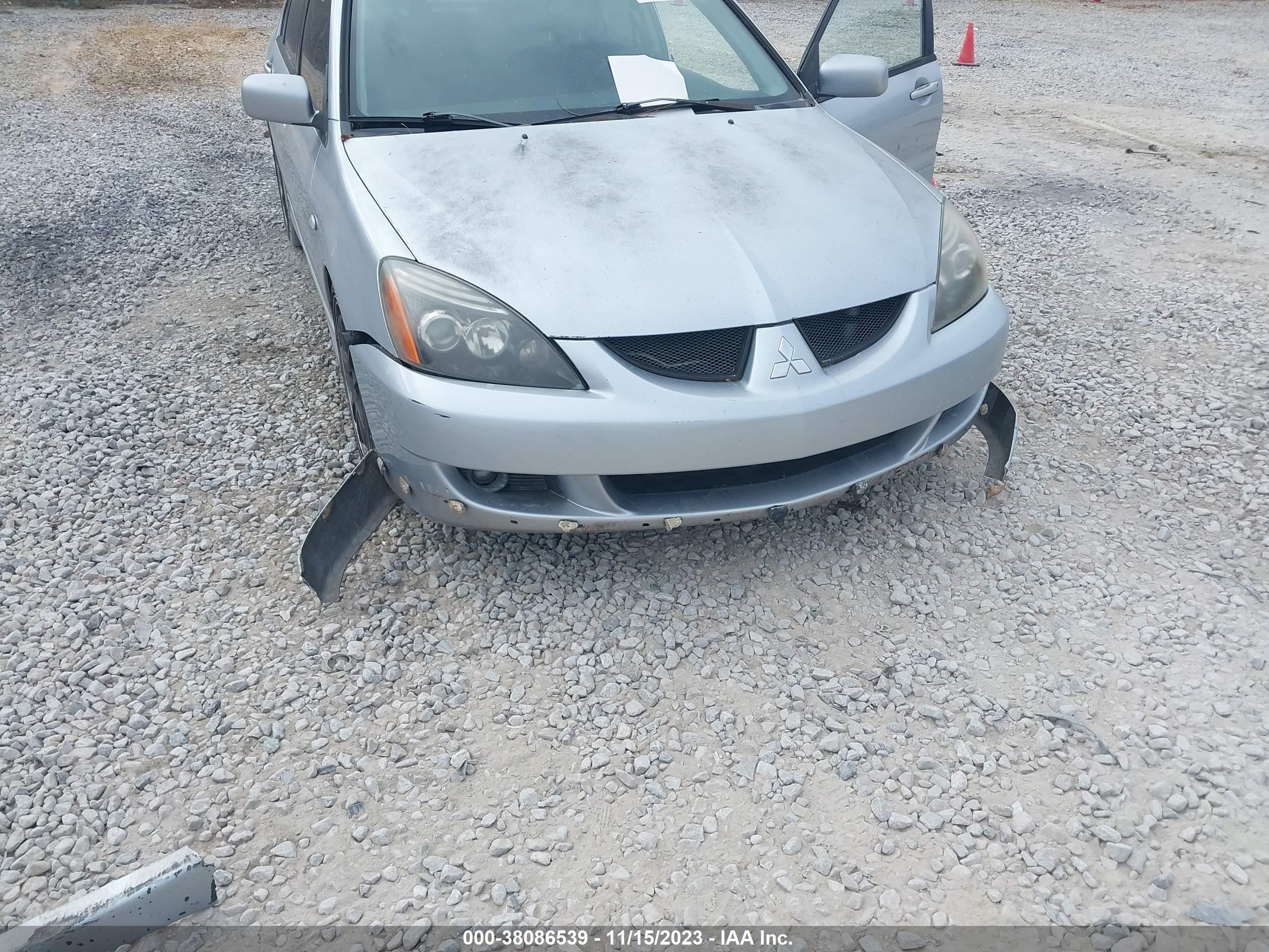 Photo 5 VIN: JA3AJ66F55U016077 - MITSUBISHI LANCER 