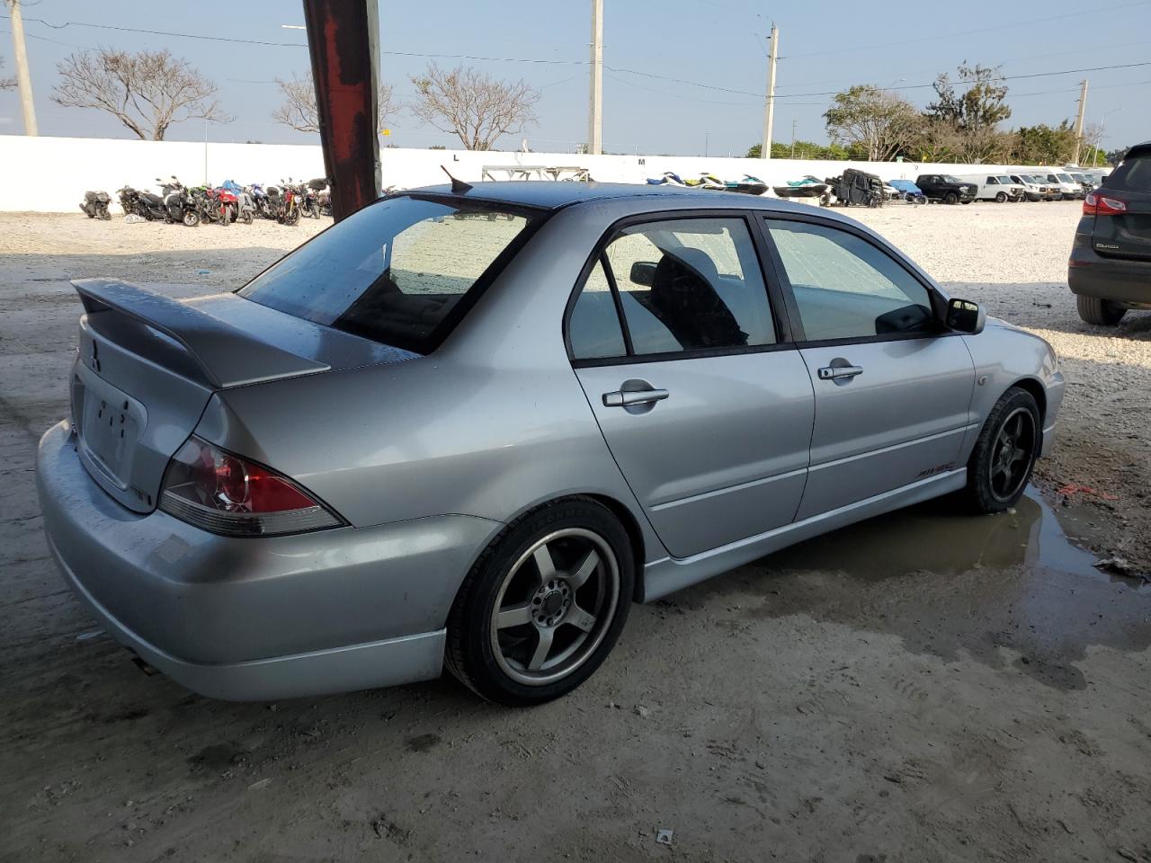 Photo 3 VIN: JA3AJ66FX4U020740 - MITSUBISHI LANCER 