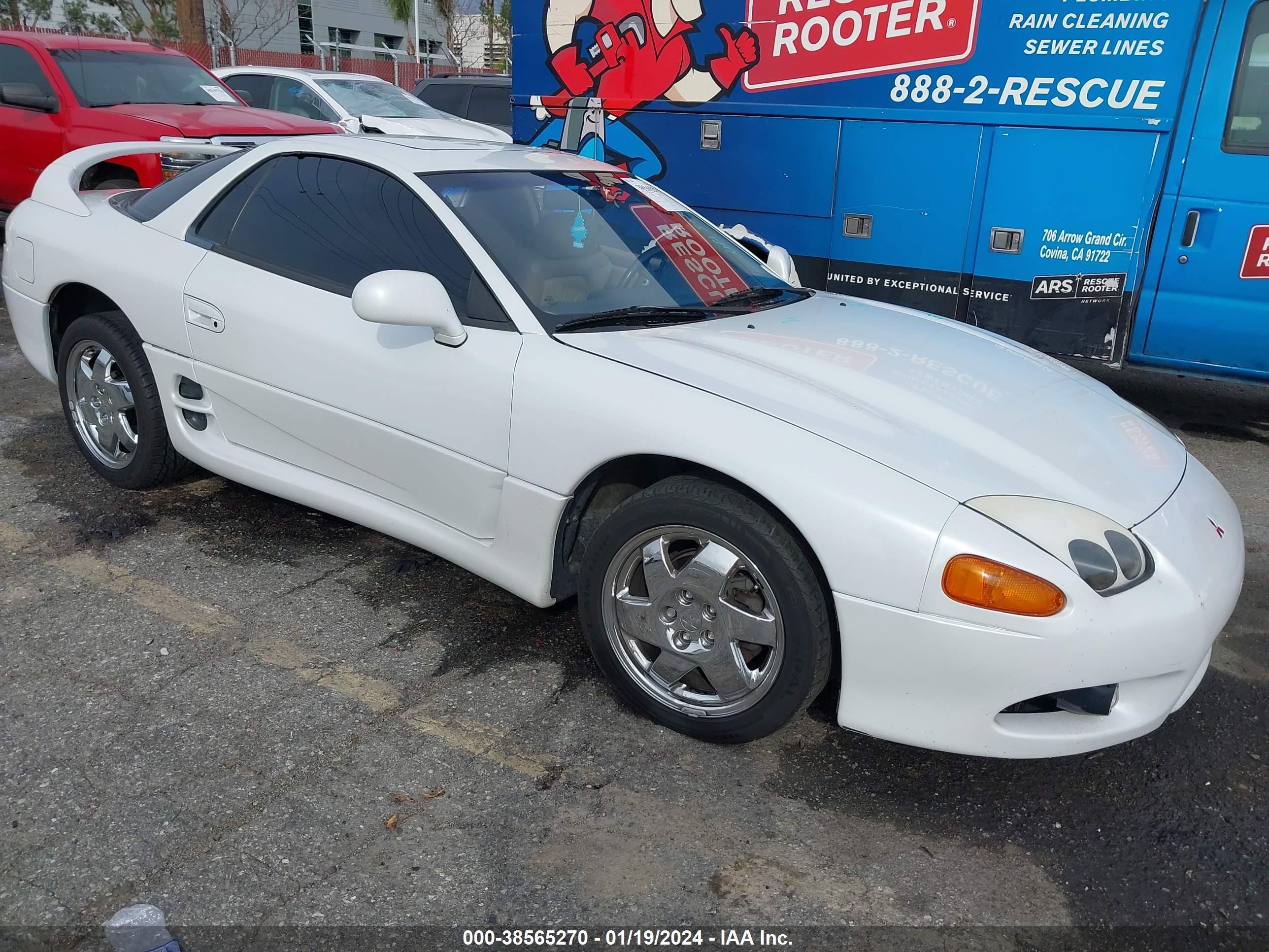 Photo 0 VIN: JA3AM84J8WY002677 - MITSUBISHI 3000 GT 