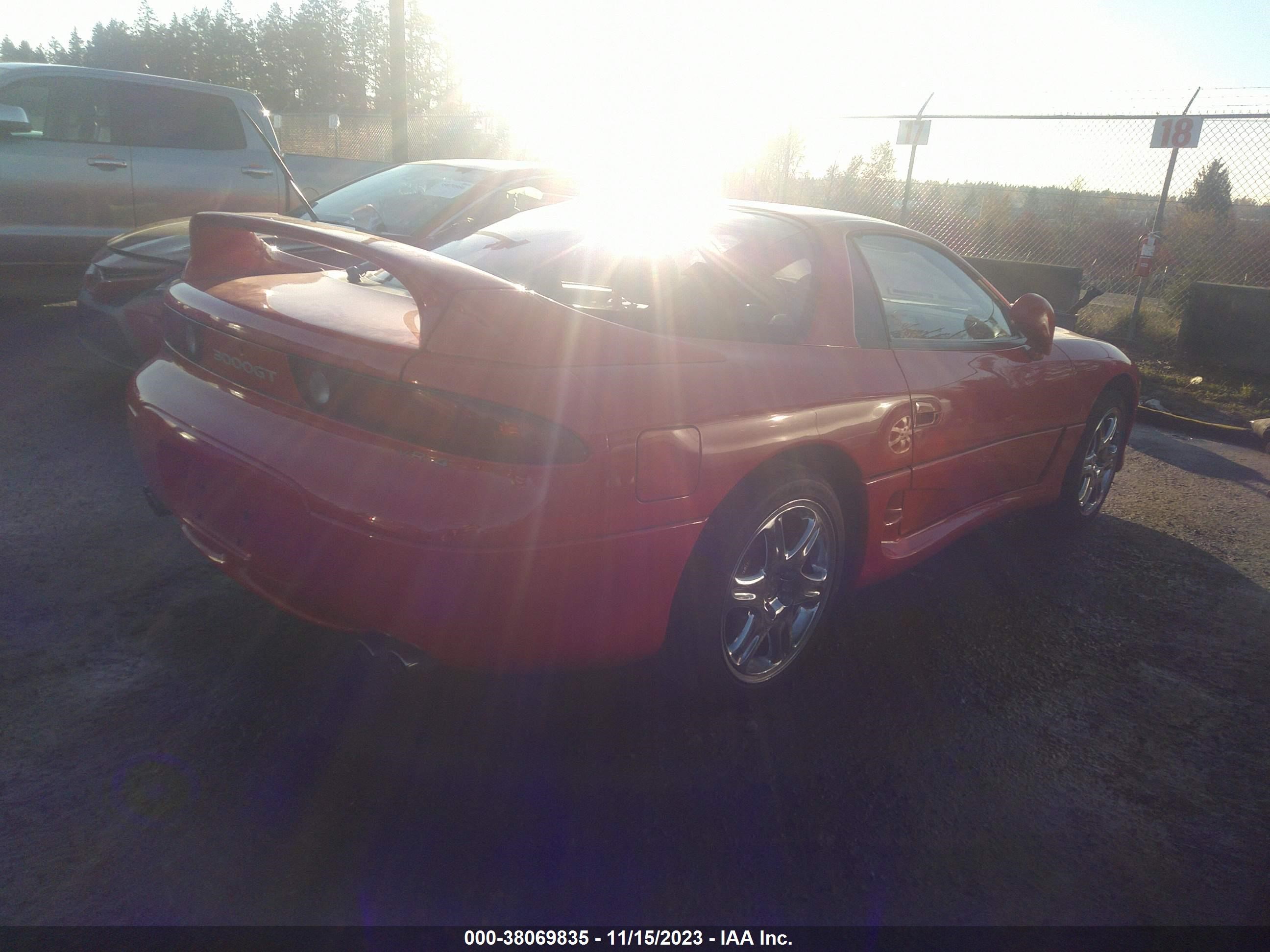 Photo 3 VIN: JA3AN74K4VY005090 - MITSUBISHI 3000 GT 