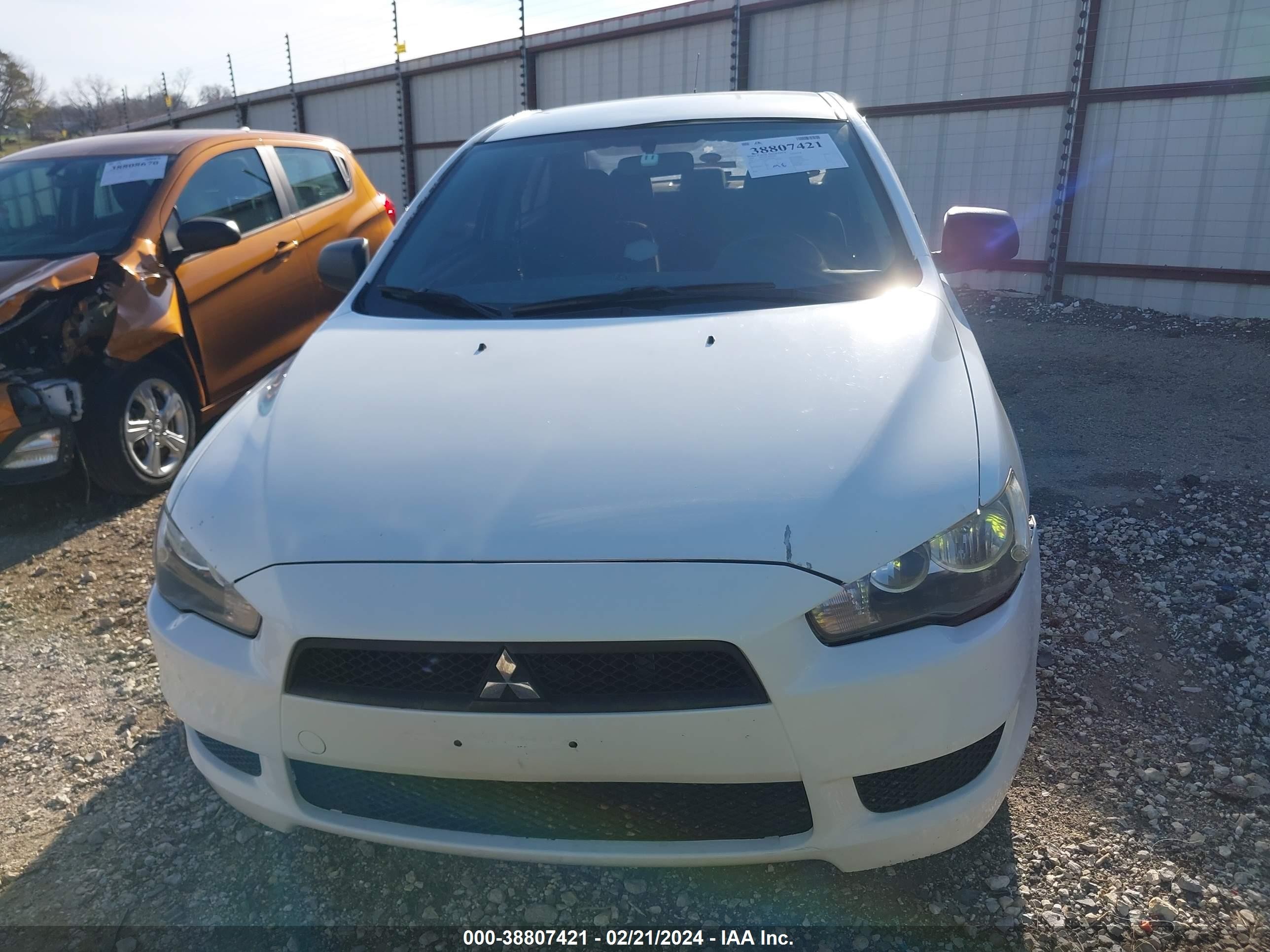 Photo 12 VIN: JA3AU16U09U003588 - MITSUBISHI LANCER 