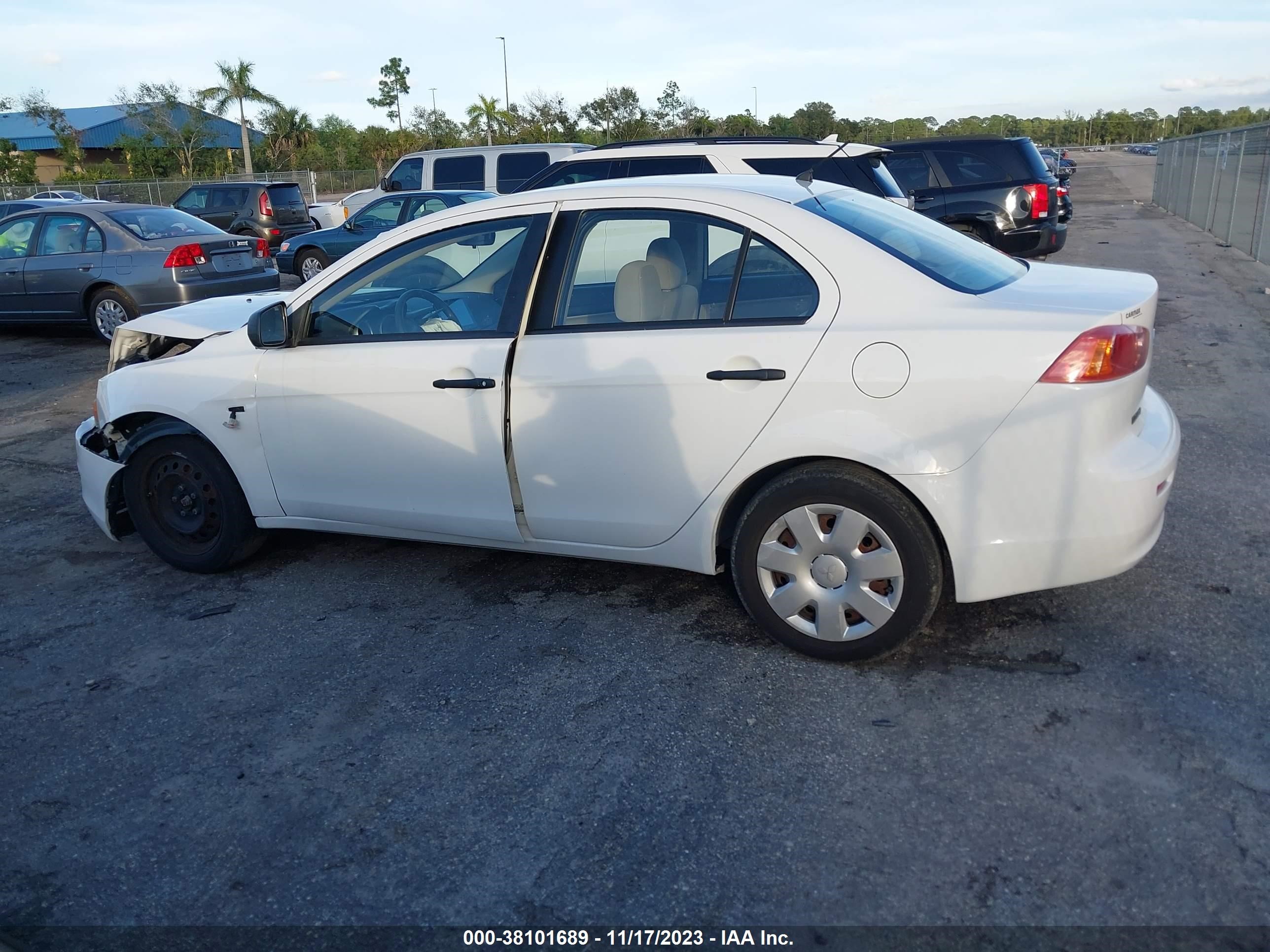 Photo 13 VIN: JA3AU16U19U016429 - MITSUBISHI LANCER 