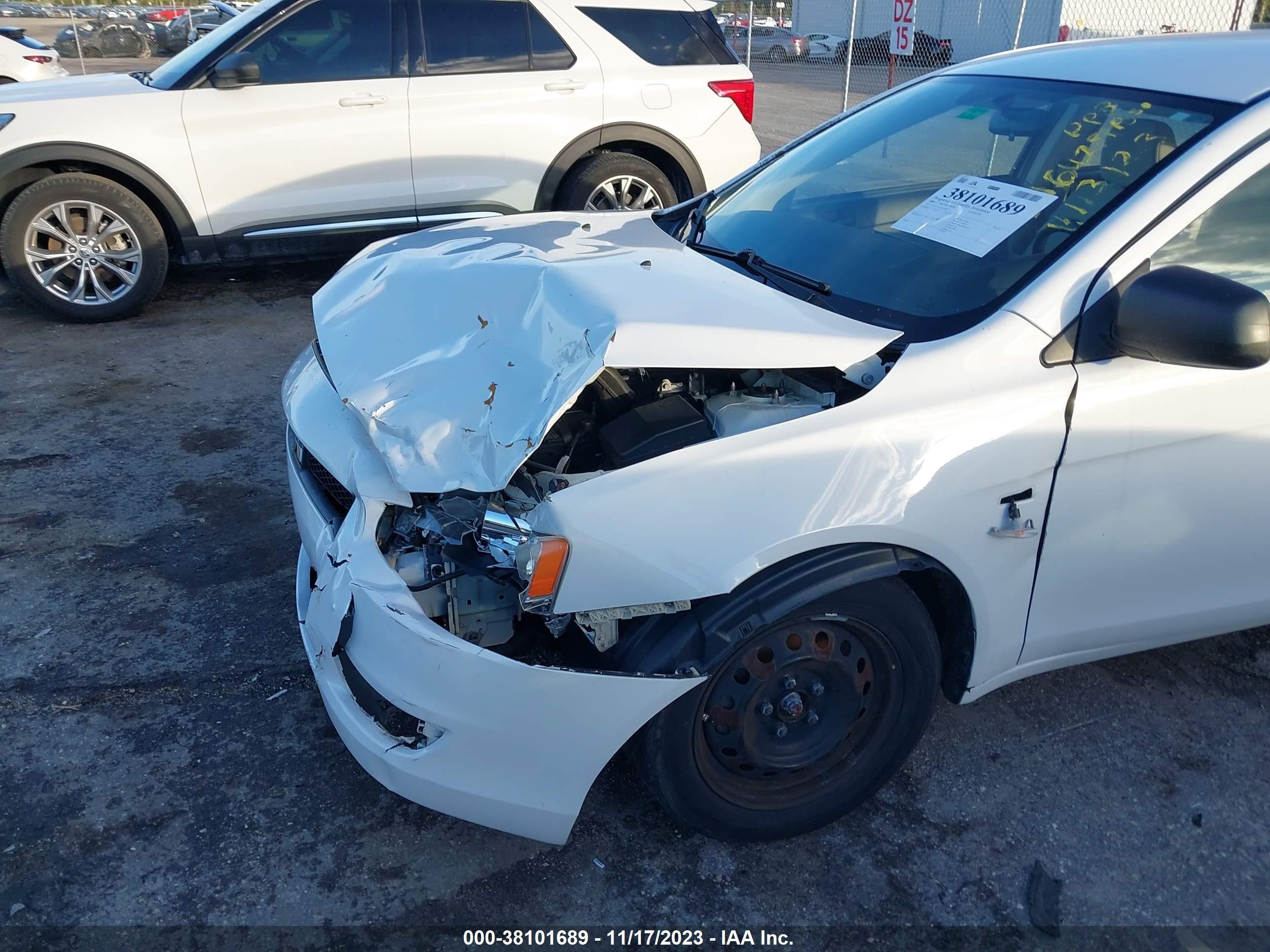 Photo 5 VIN: JA3AU16U19U016429 - MITSUBISHI LANCER 