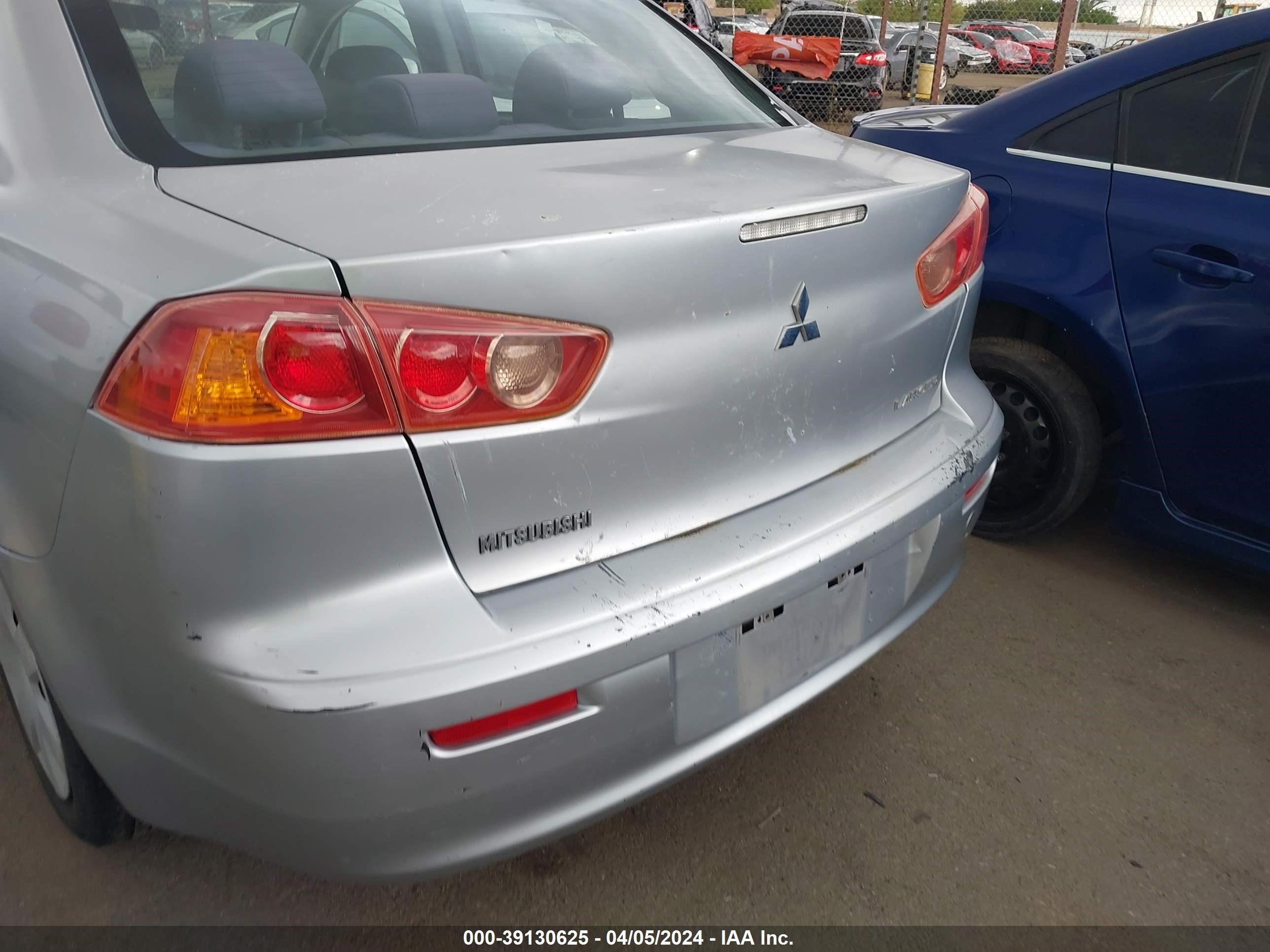 Photo 5 VIN: JA3AU16UX9U042401 - MITSUBISHI LANCER 