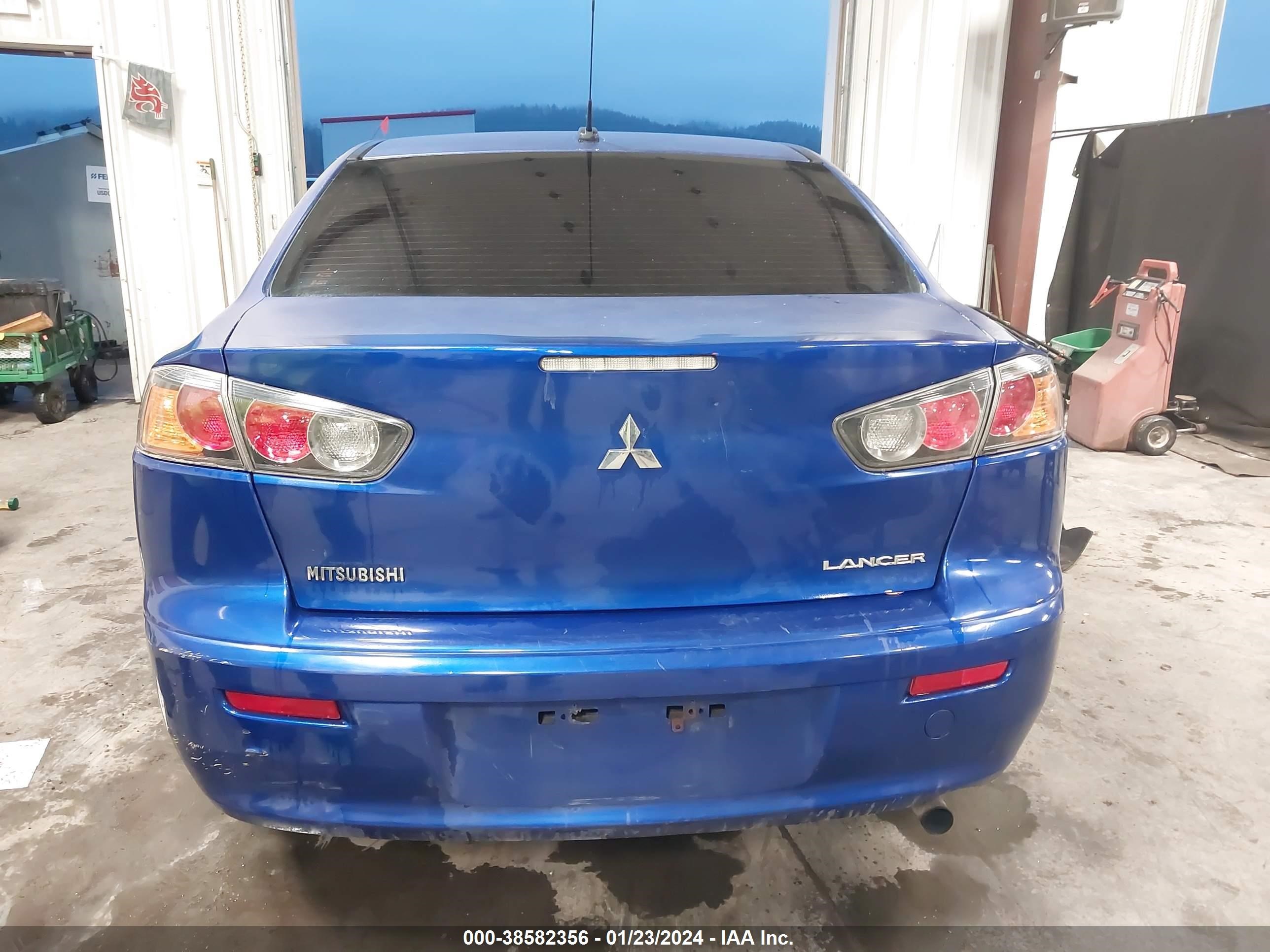 Photo 14 VIN: JA3AU26U28U025435 - MITSUBISHI LANCER 