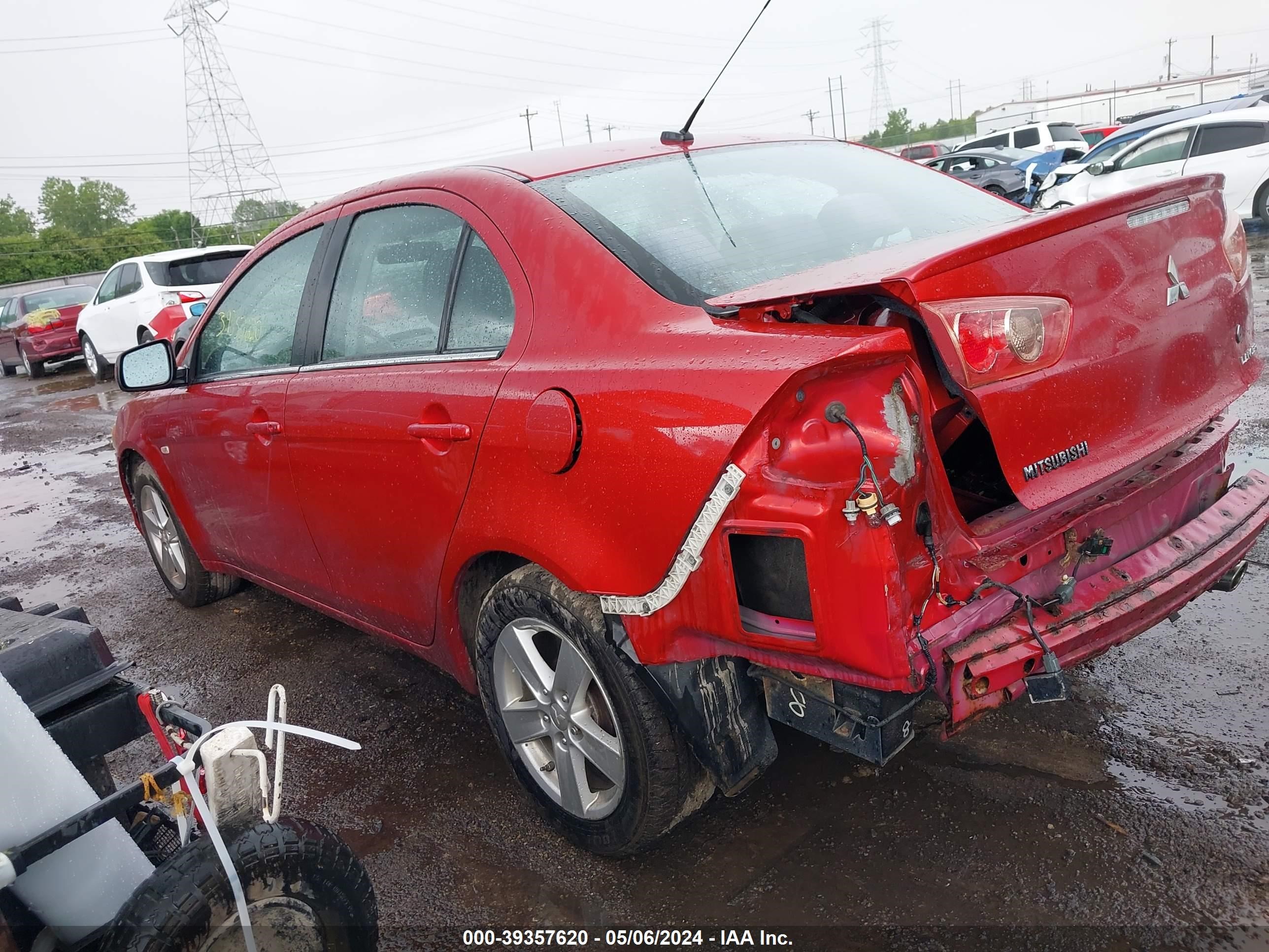 Photo 2 VIN: JA3AU26U28U030179 - MITSUBISHI LANCER 