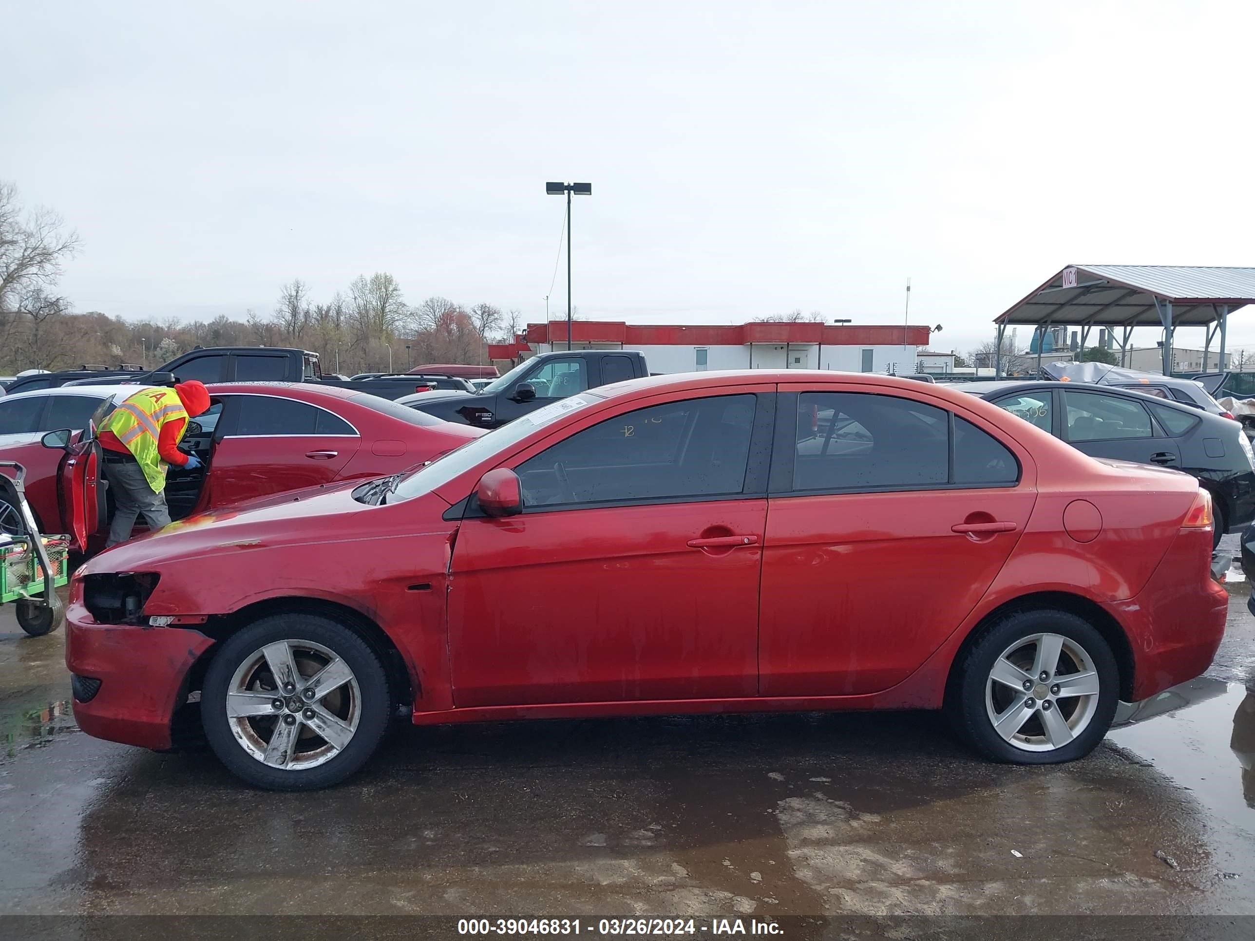 Photo 13 VIN: JA3AU26U38U004464 - MITSUBISHI LANCER 