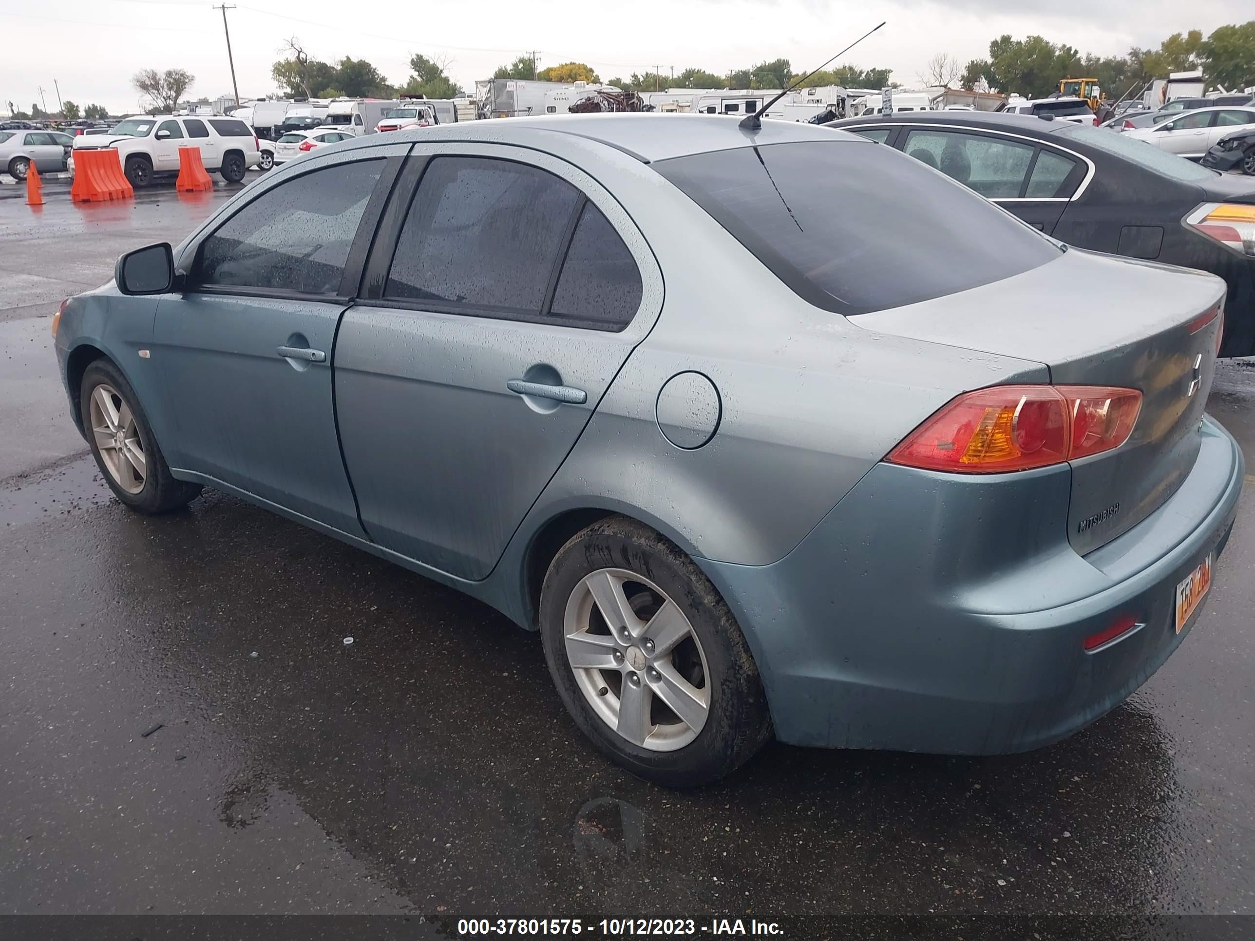 Photo 2 VIN: JA3AU26U58U006555 - MITSUBISHI LANCER 