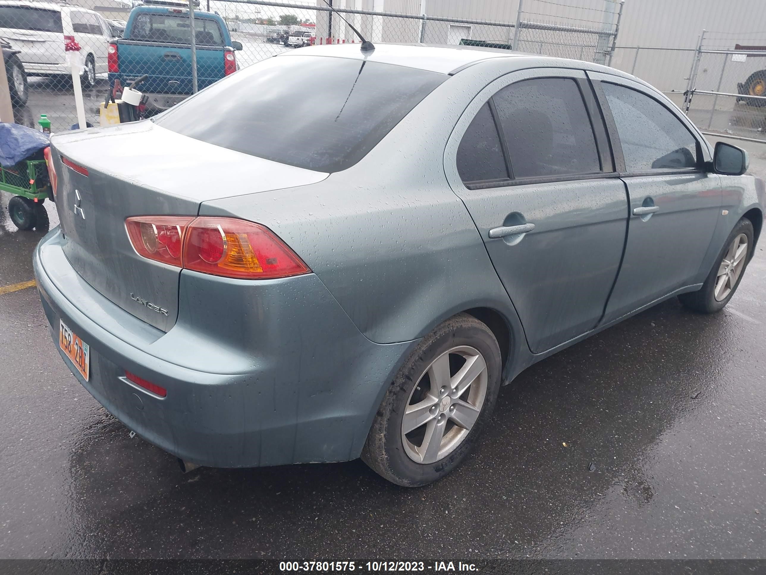 Photo 3 VIN: JA3AU26U58U006555 - MITSUBISHI LANCER 