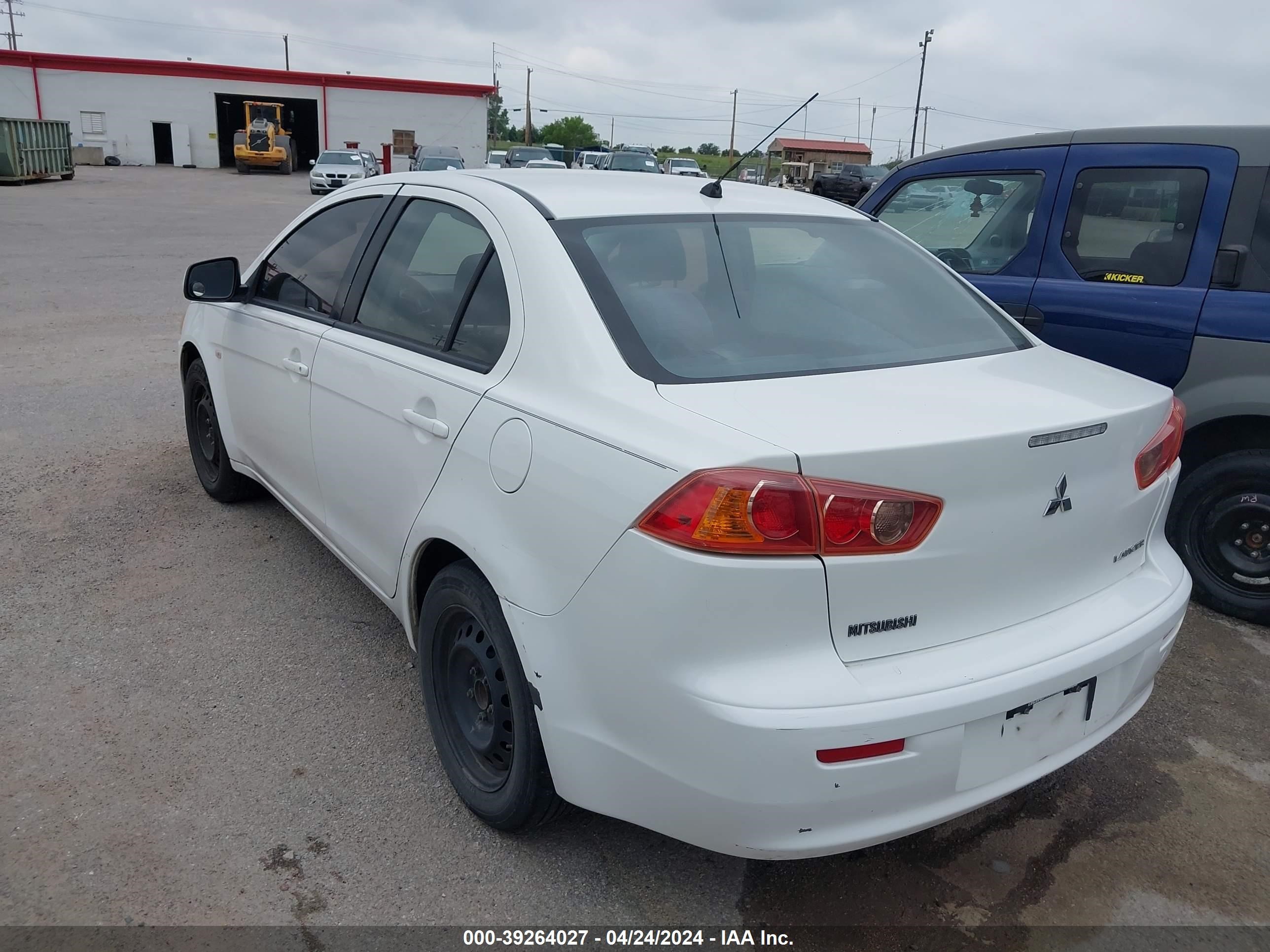 Photo 2 VIN: JA3AU26U89U039762 - MITSUBISHI LANCER 